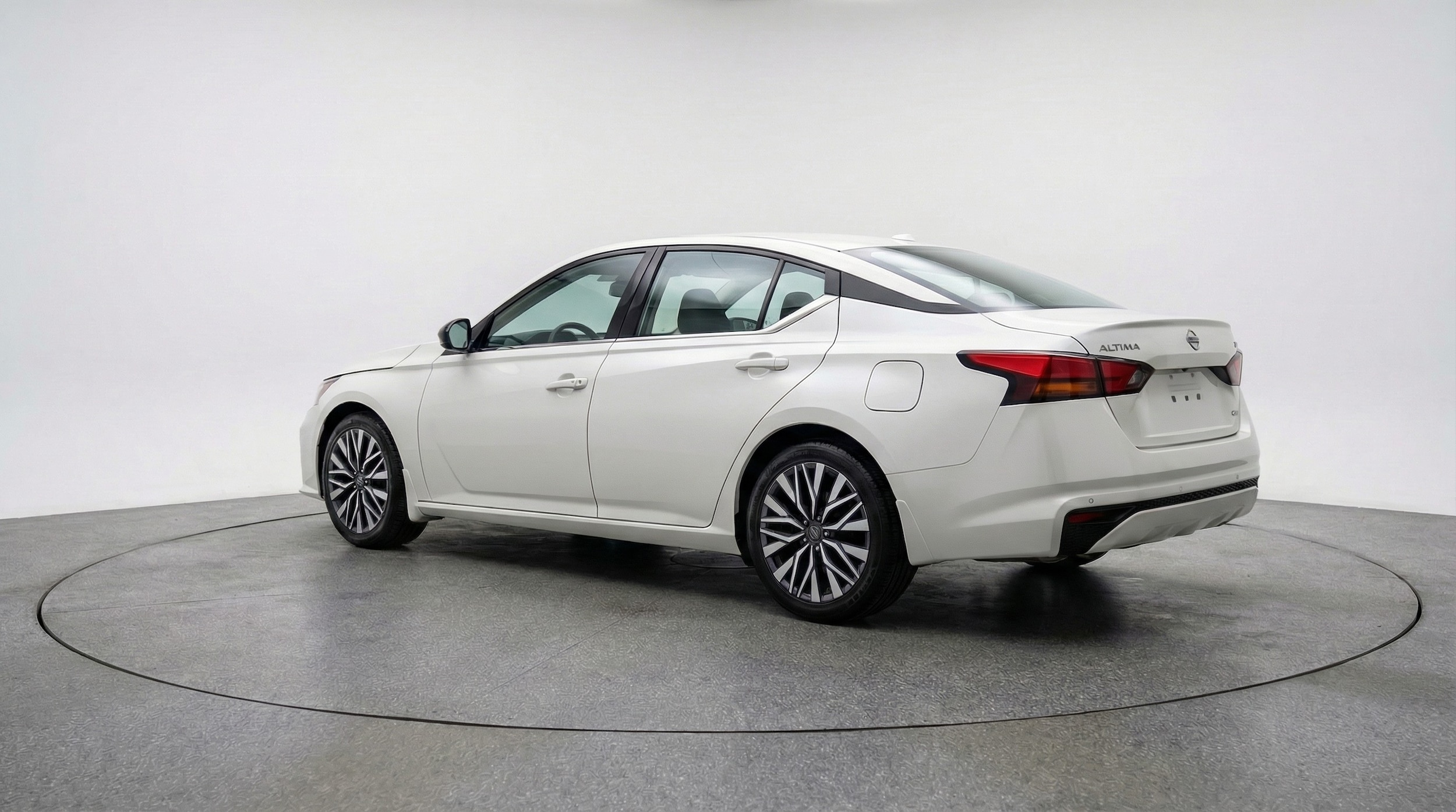 Thumbnail: 2025 Nissan Altima - 5