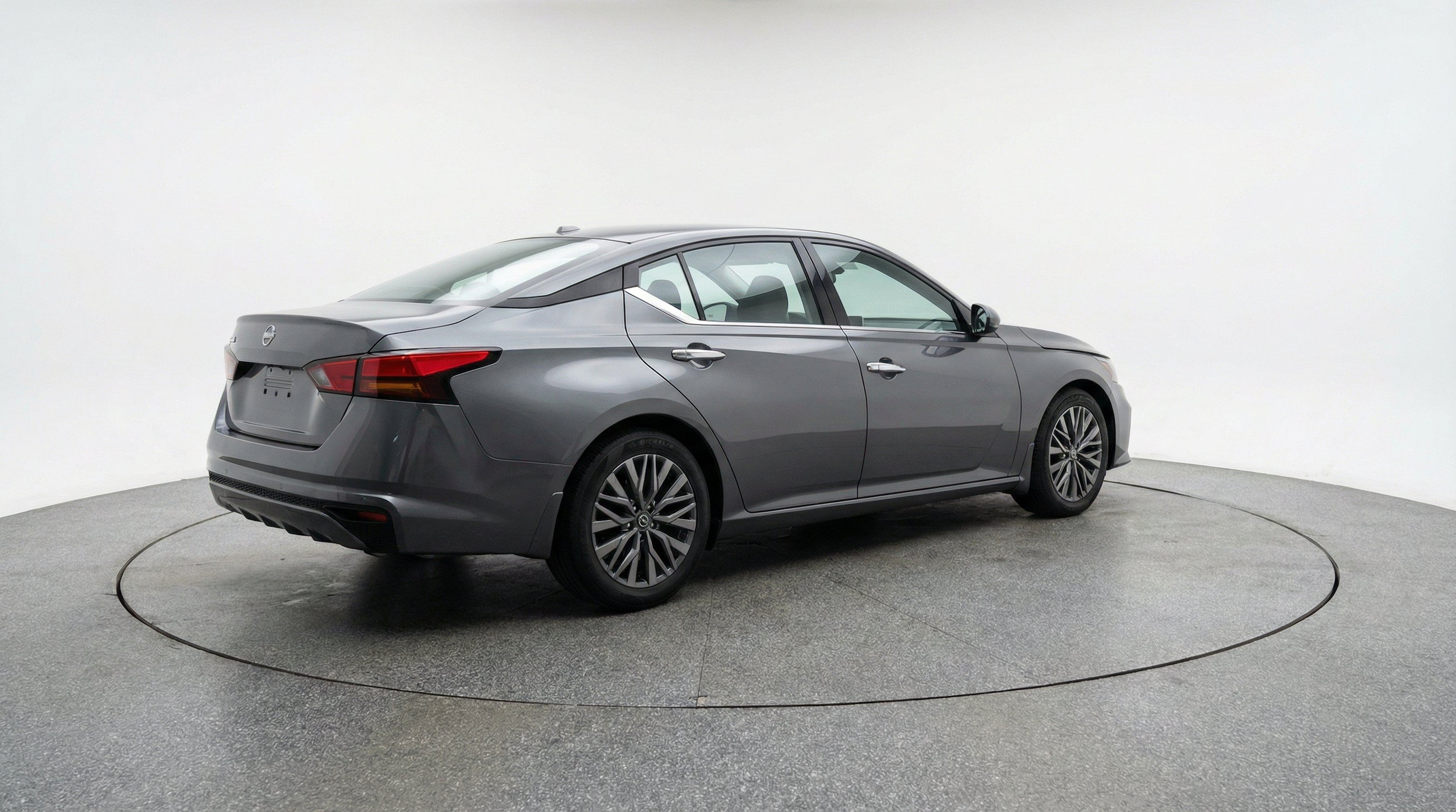 Thumbnail: 2025 Nissan Altima - 9