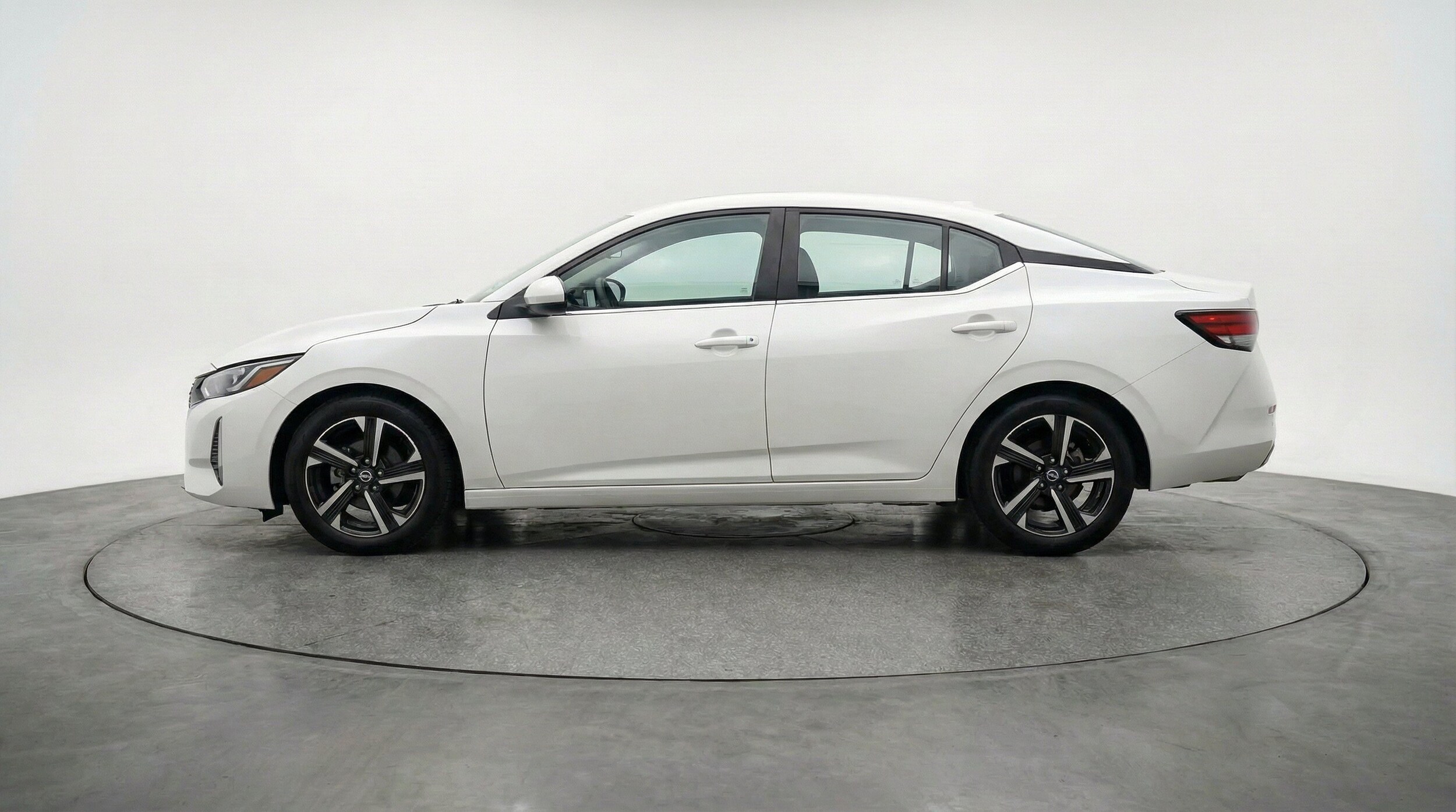 Thumbnail: 2025 Nissan Sentra - 5