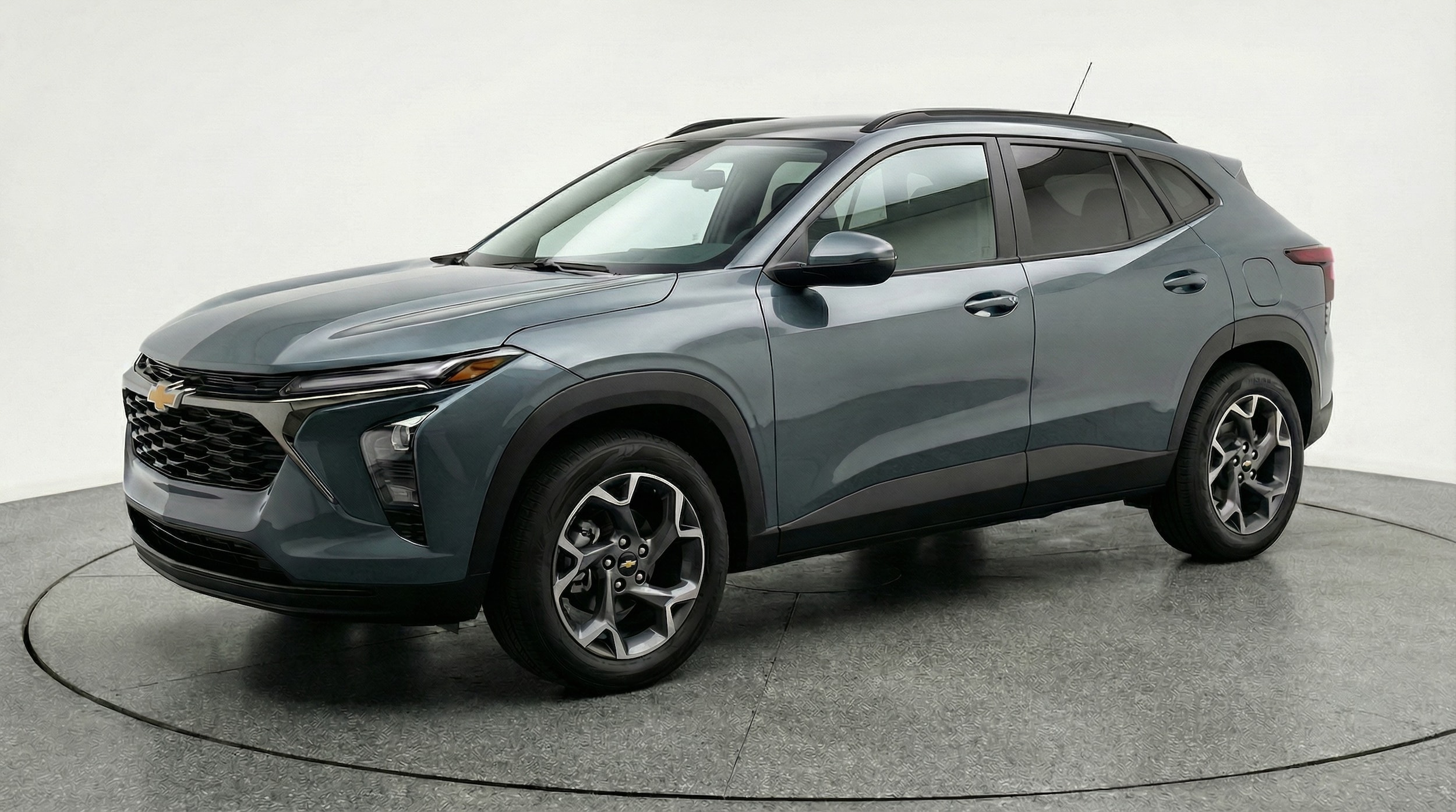 Thumbnail: 2025 Chevrolet Trax - 3