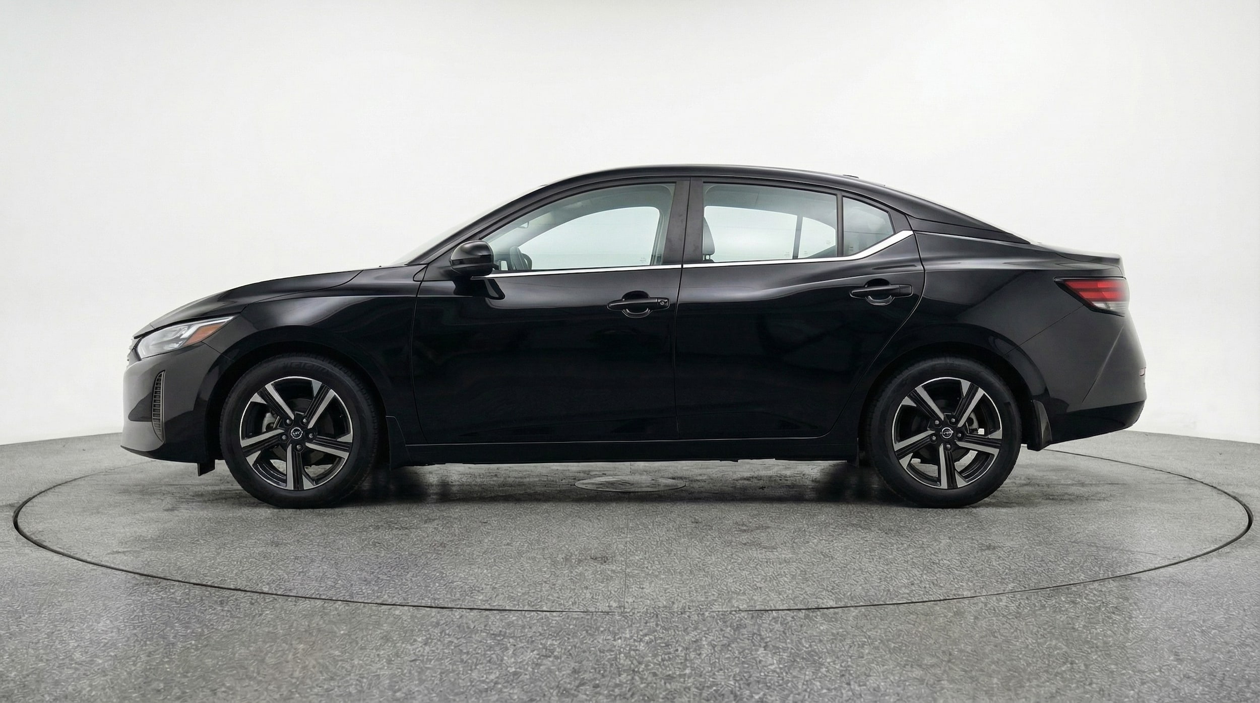 Thumbnail: 2025 Nissan Sentra - 4