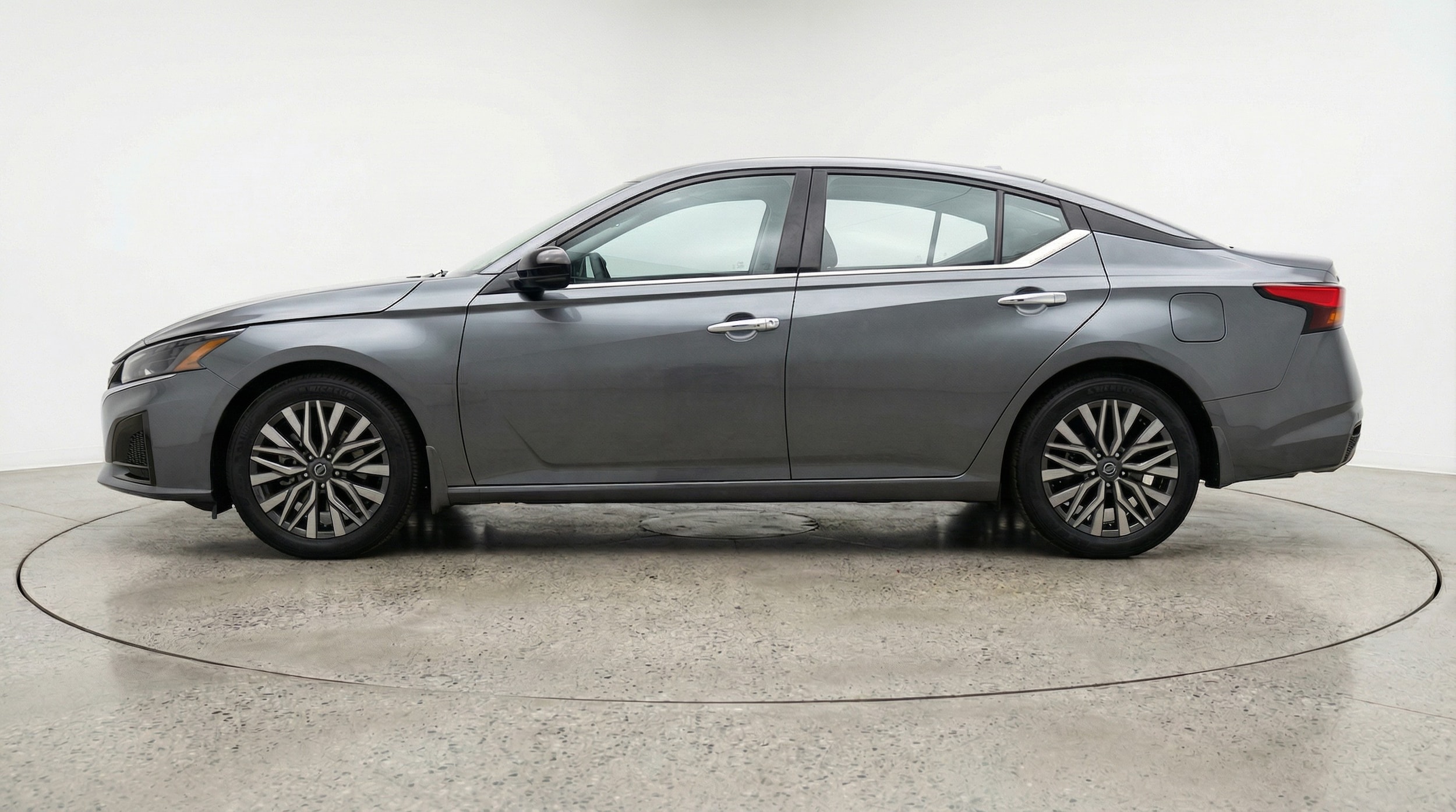 Thumbnail: 2025 Nissan Altima - 4