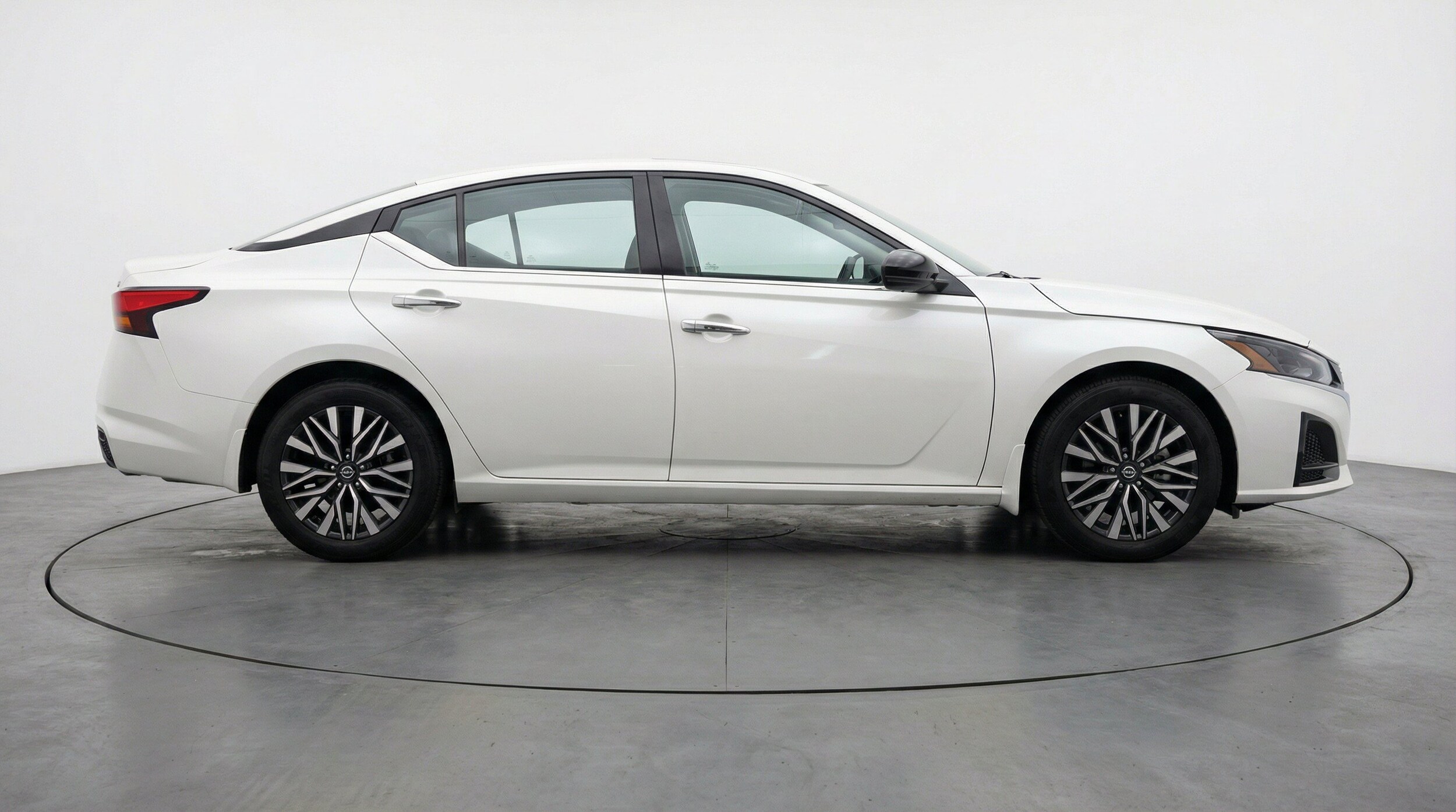 Thumbnail: 2025 Nissan Altima - 11