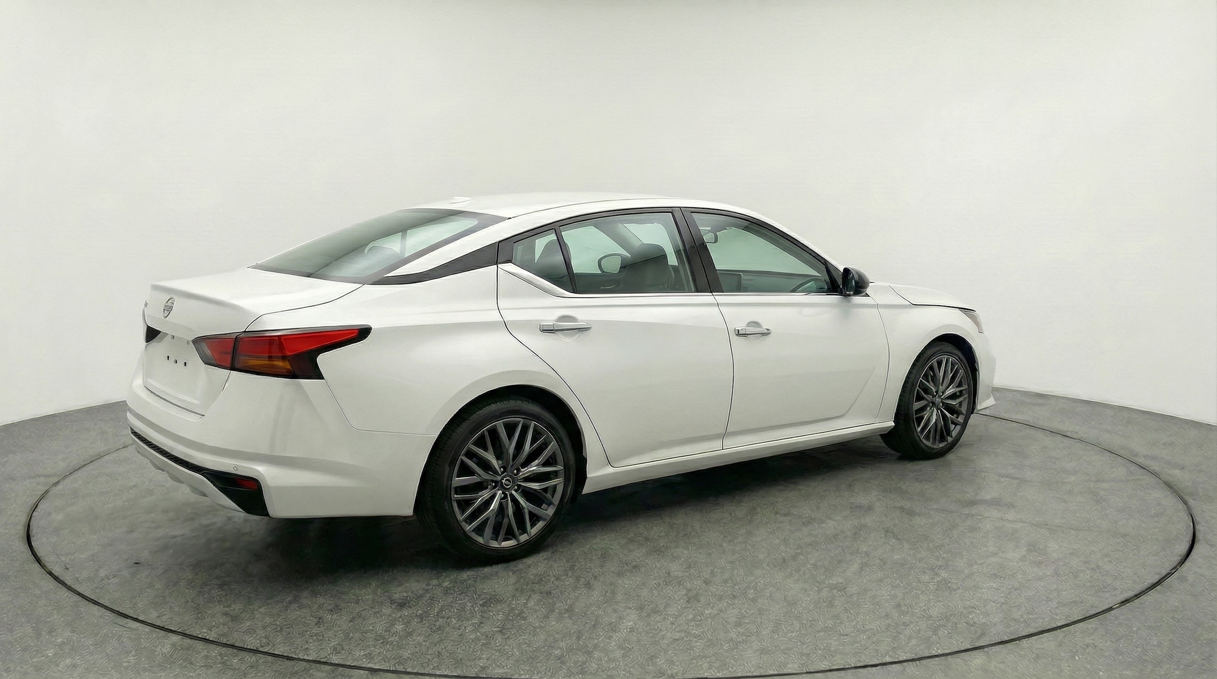 Thumbnail: 2025 Nissan Altima - 7