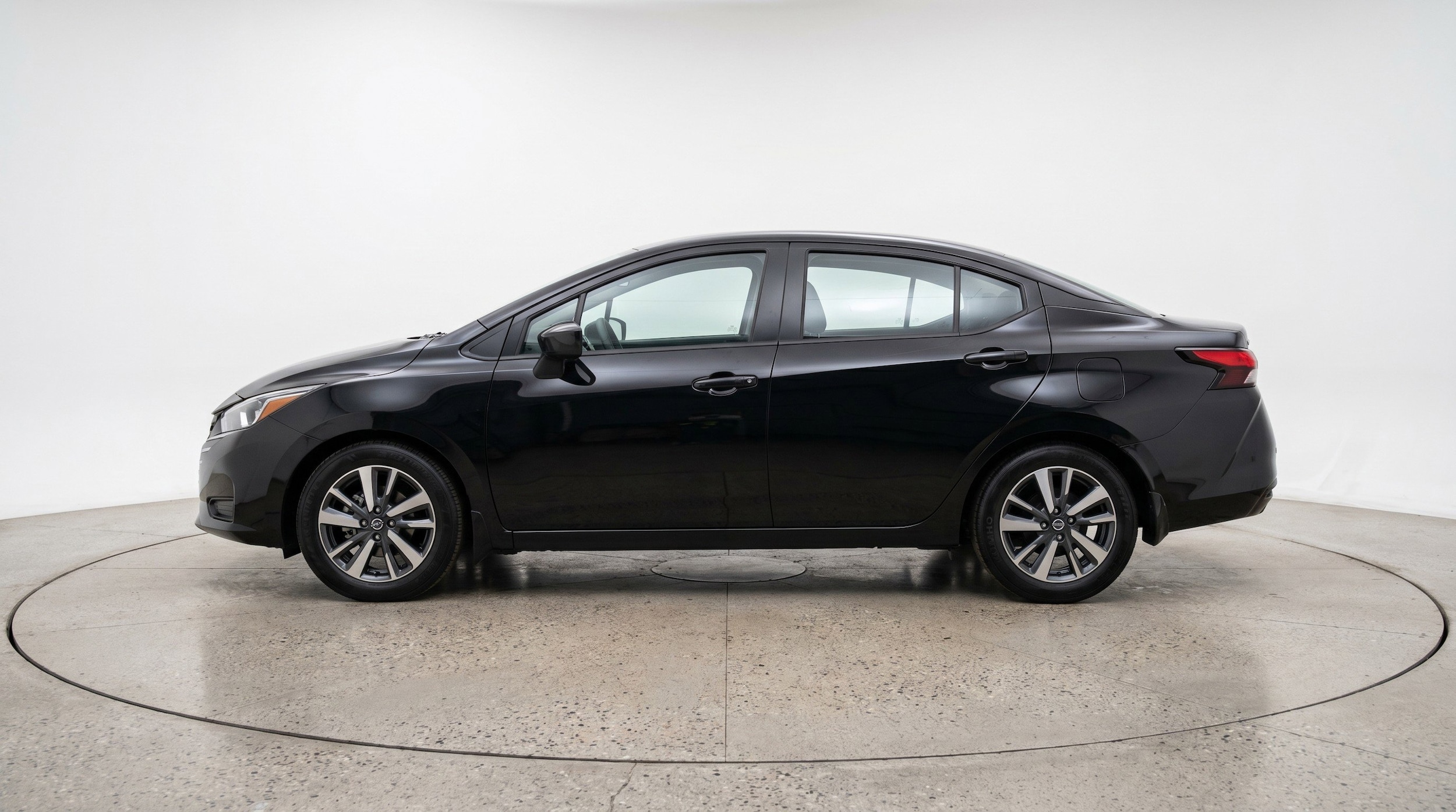 Thumbnail: 2025 Nissan Versa - 5