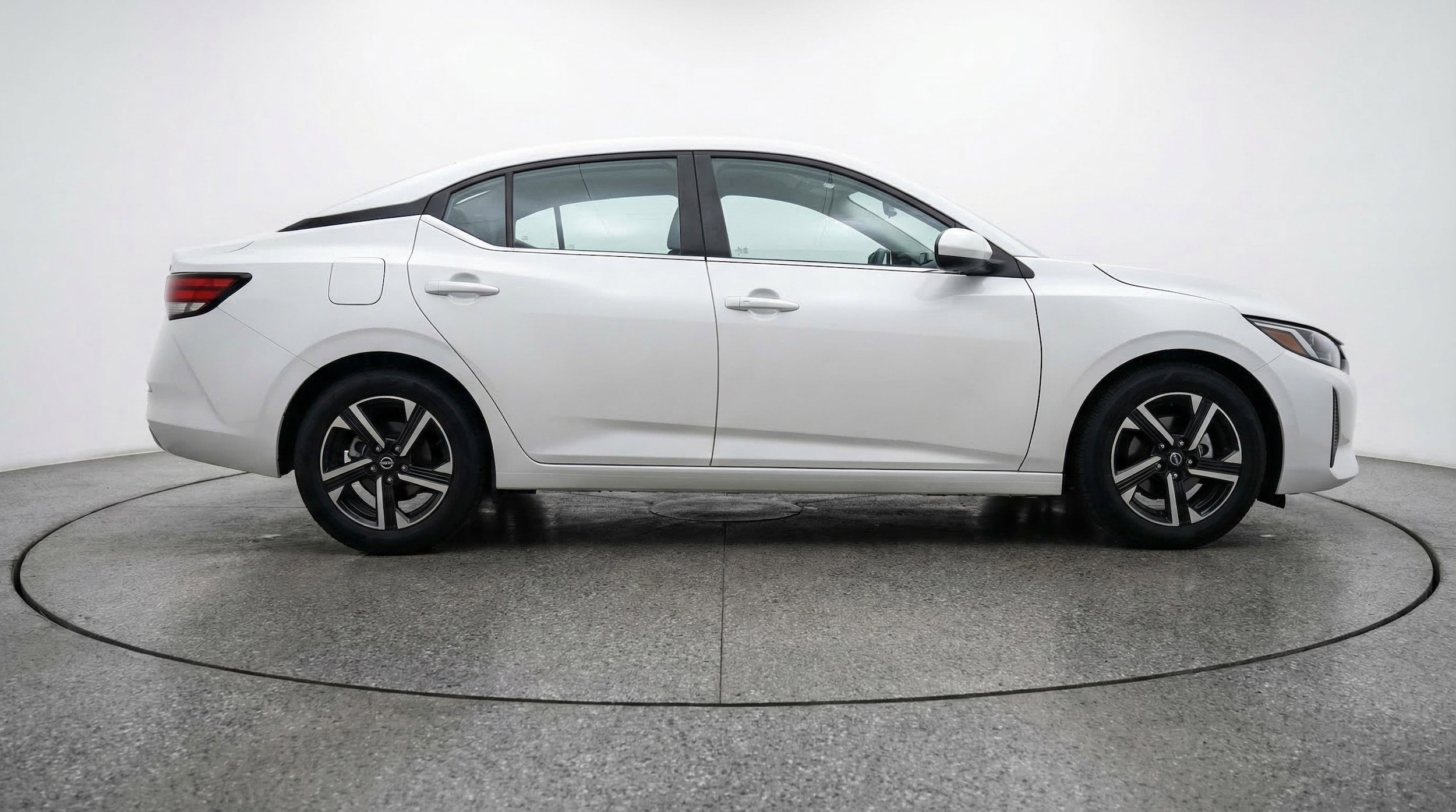 Thumbnail: 2025 Nissan Sentra - 11