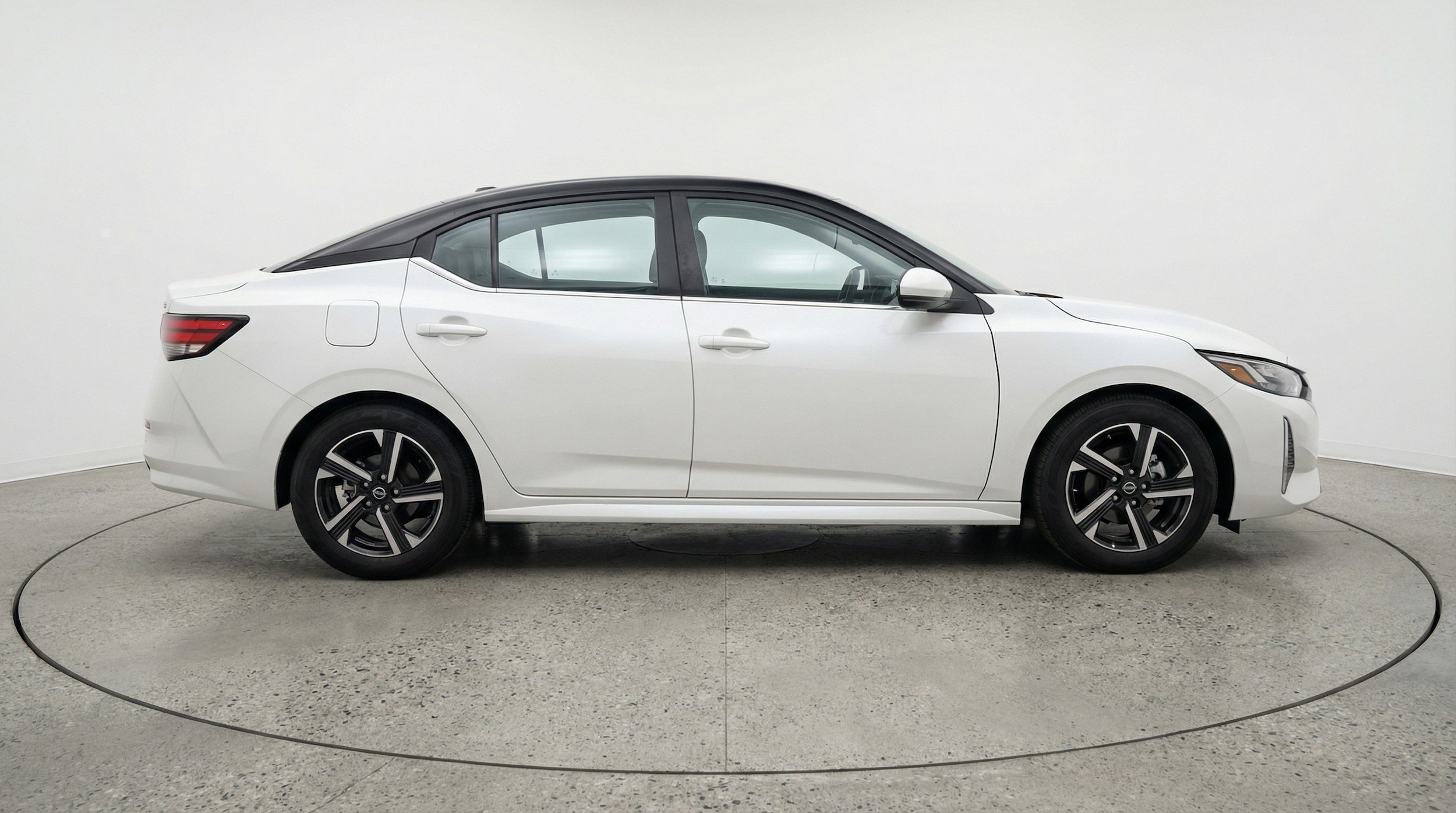 Thumbnail: 2025 Nissan Sentra - 11