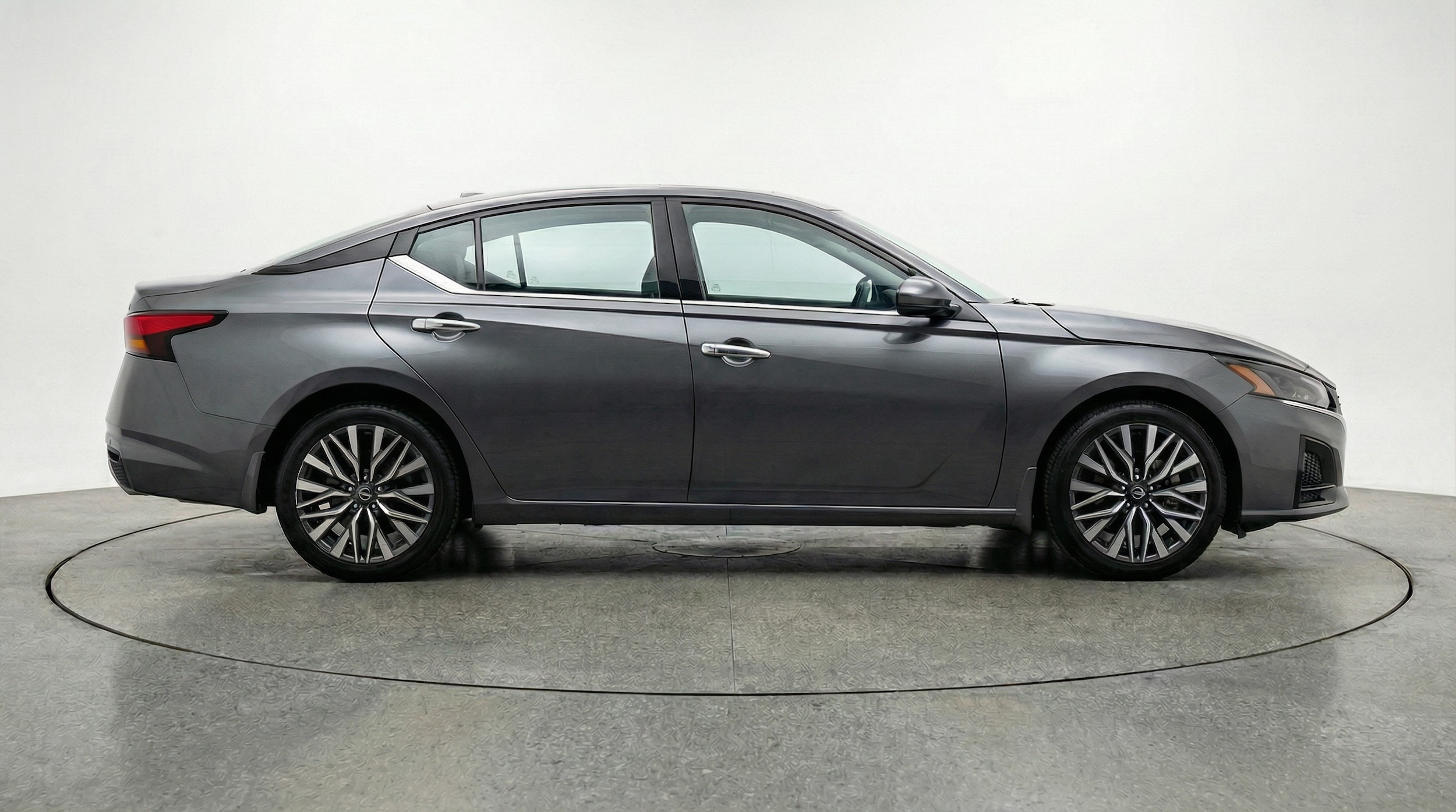 Thumbnail: 2025 Nissan Altima - 8