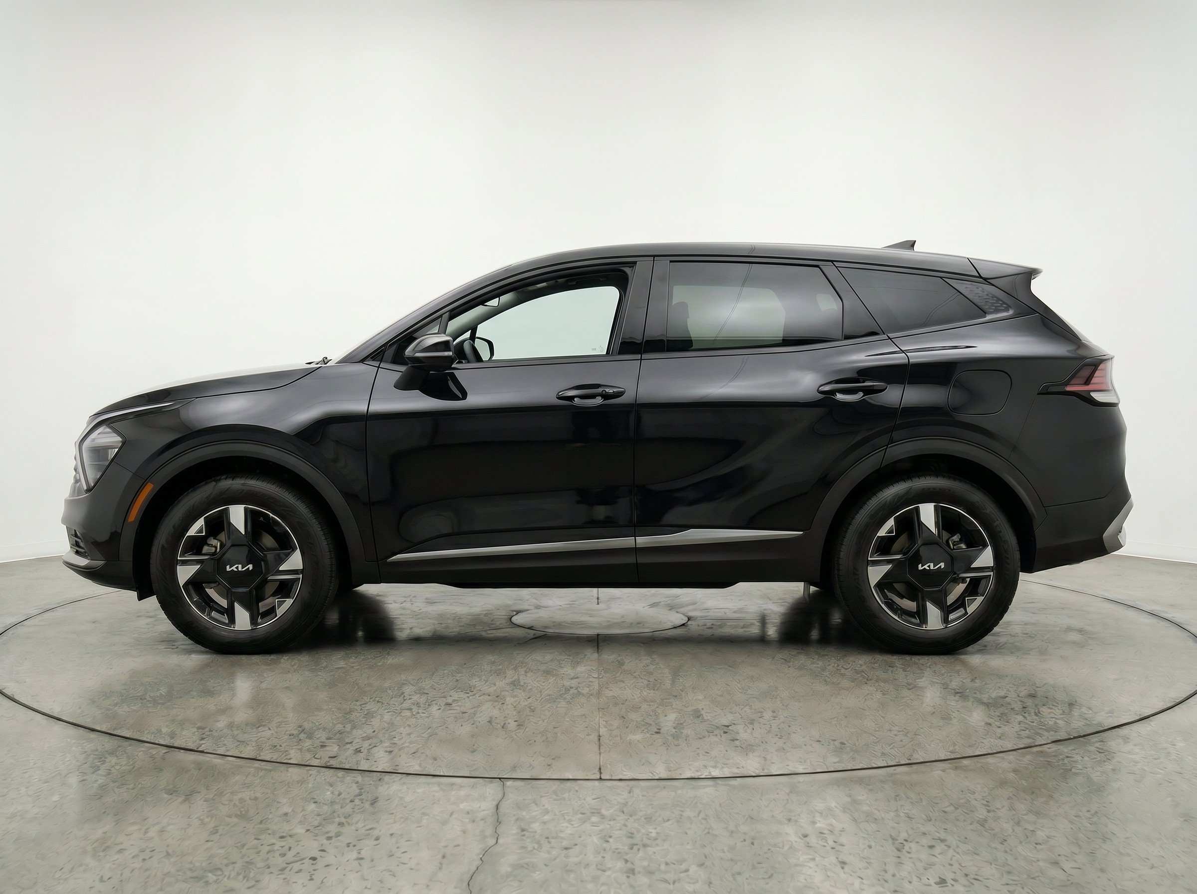 Thumbnail: 2026 Kia Sportage - 5