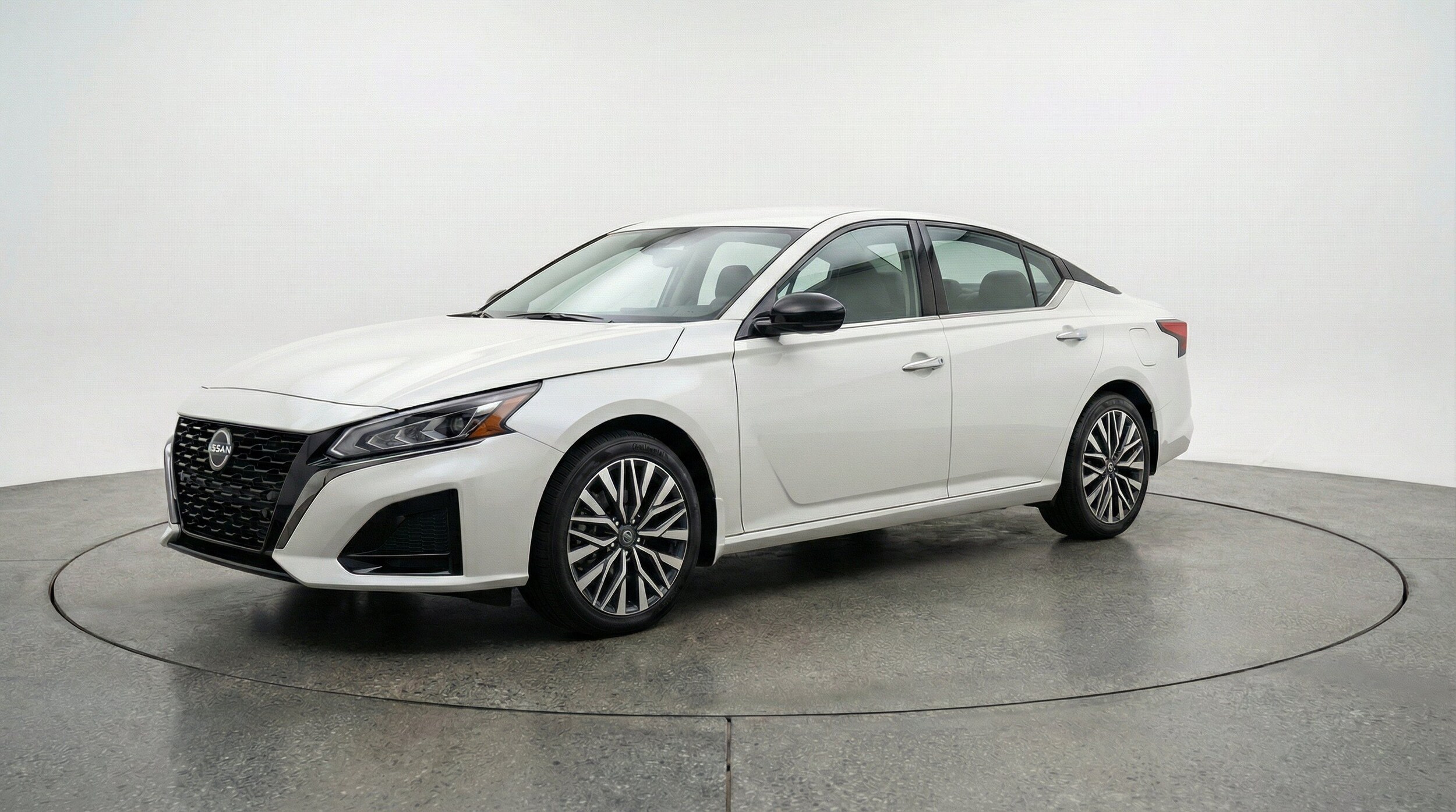 Thumbnail: 2025 Nissan Altima - 3