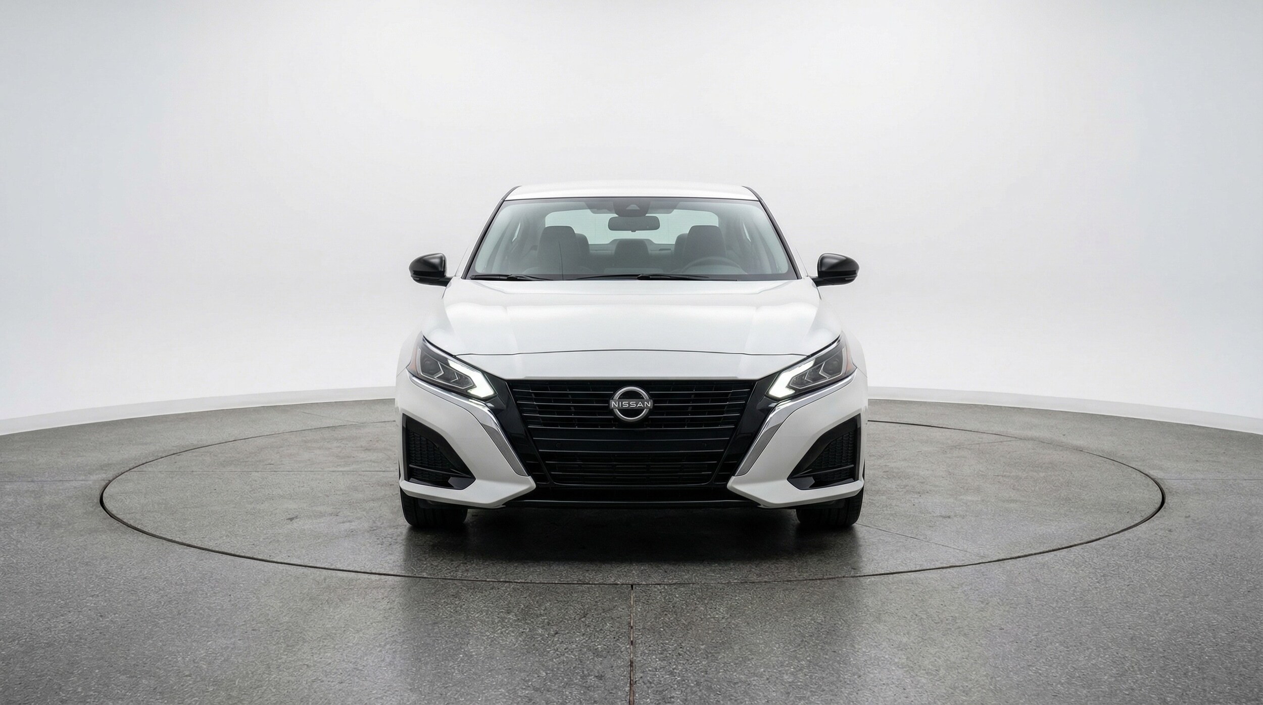 Thumbnail: 2025 Nissan Altima - 2