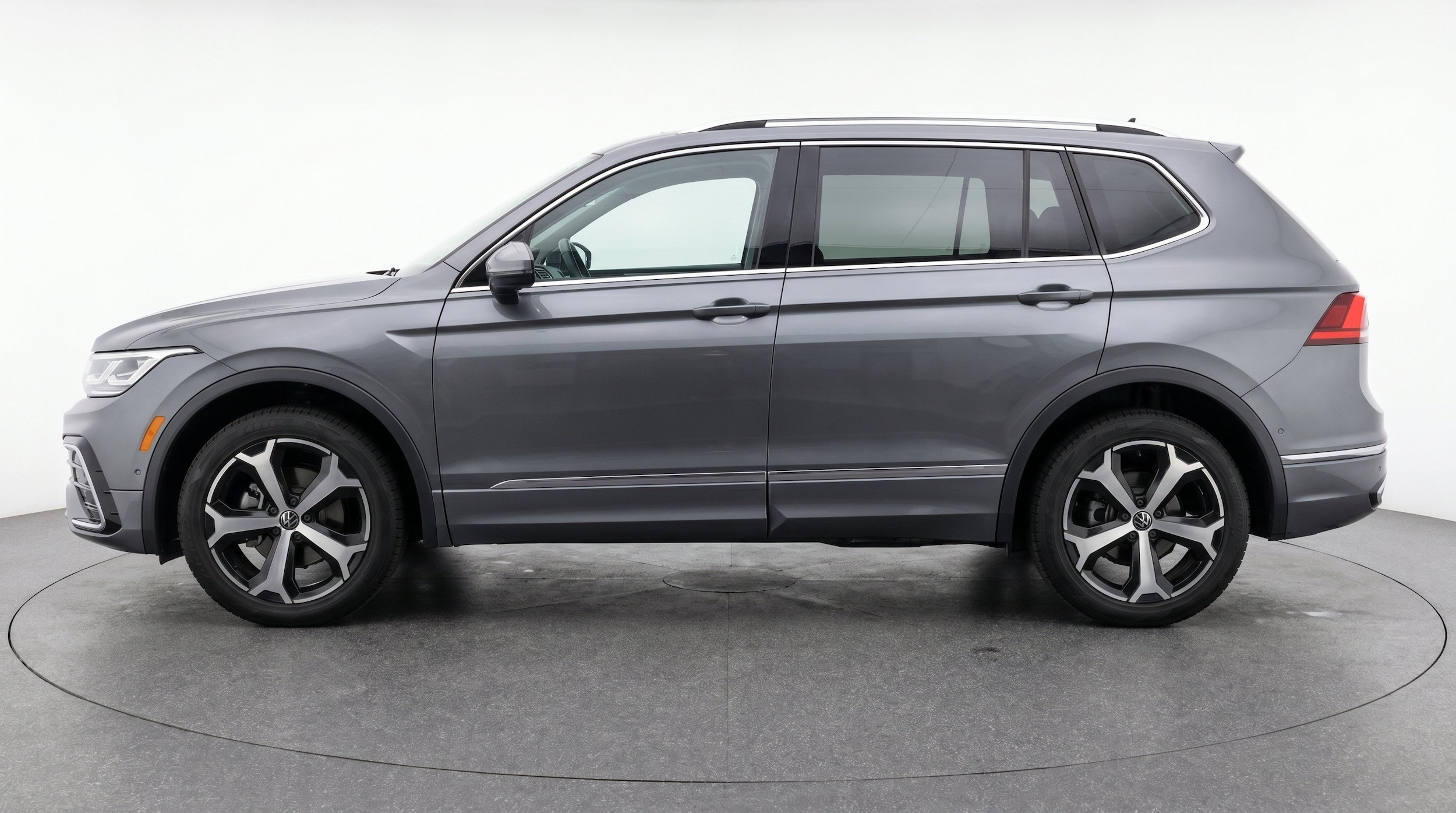 Thumbnail: 2026 Volkswagen Tiguan - 5