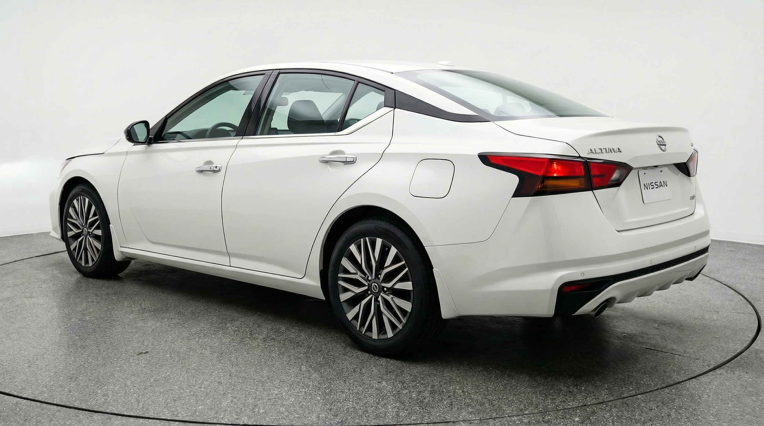 Thumbnail: 2025 Nissan Altima - 5