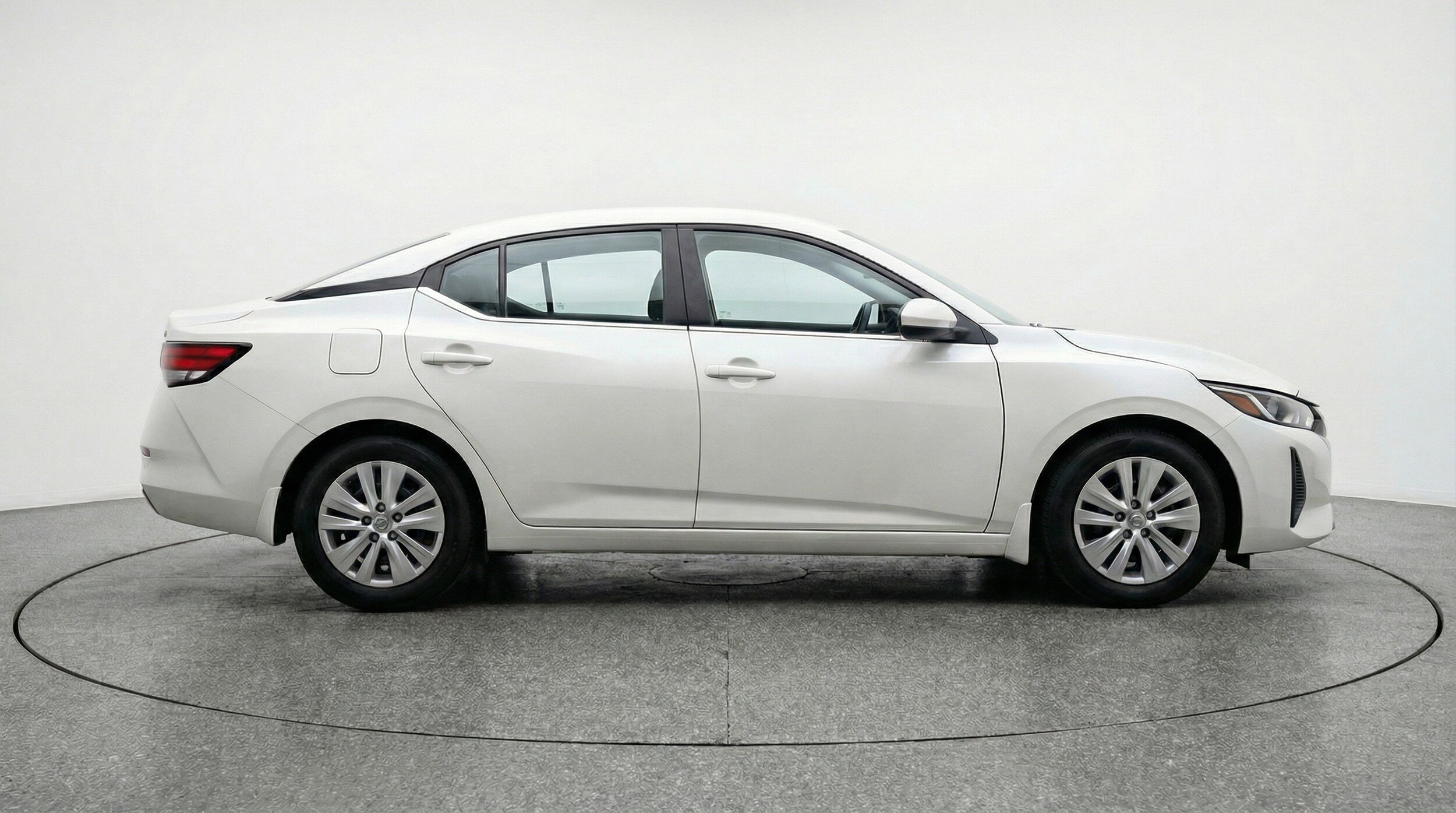 Thumbnail: 2025 Nissan Sentra - 11