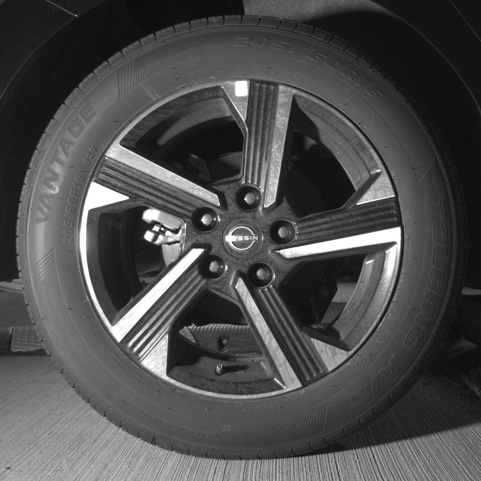 Thumbnail: 2025 Nissan Sentra - 12