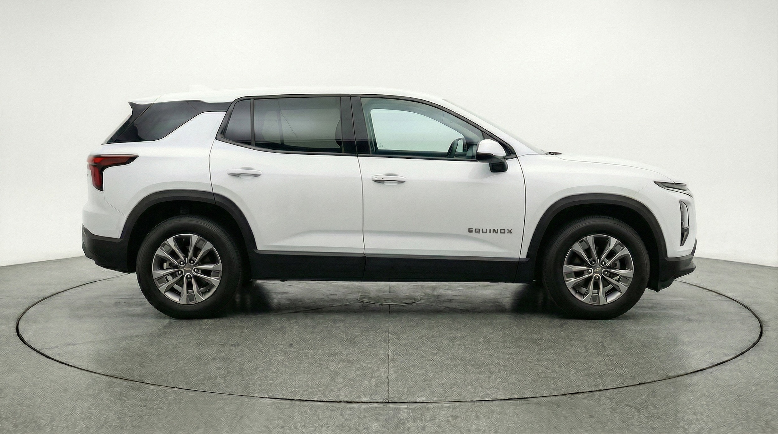 Thumbnail: 2025 Chevrolet Equinox - 11