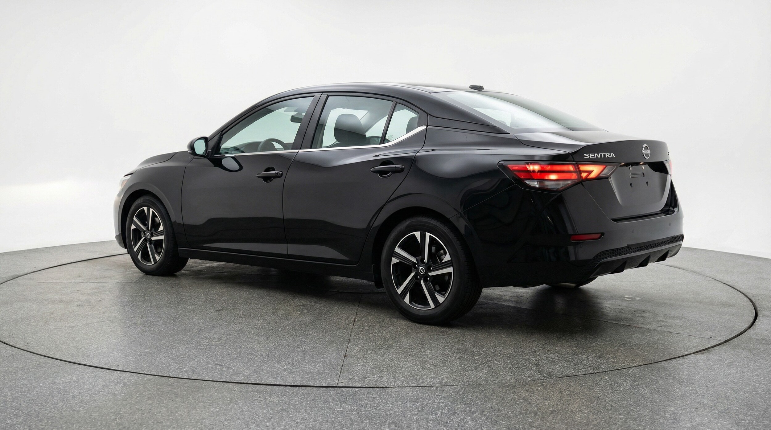 Thumbnail: 2025 Nissan Sentra - 5