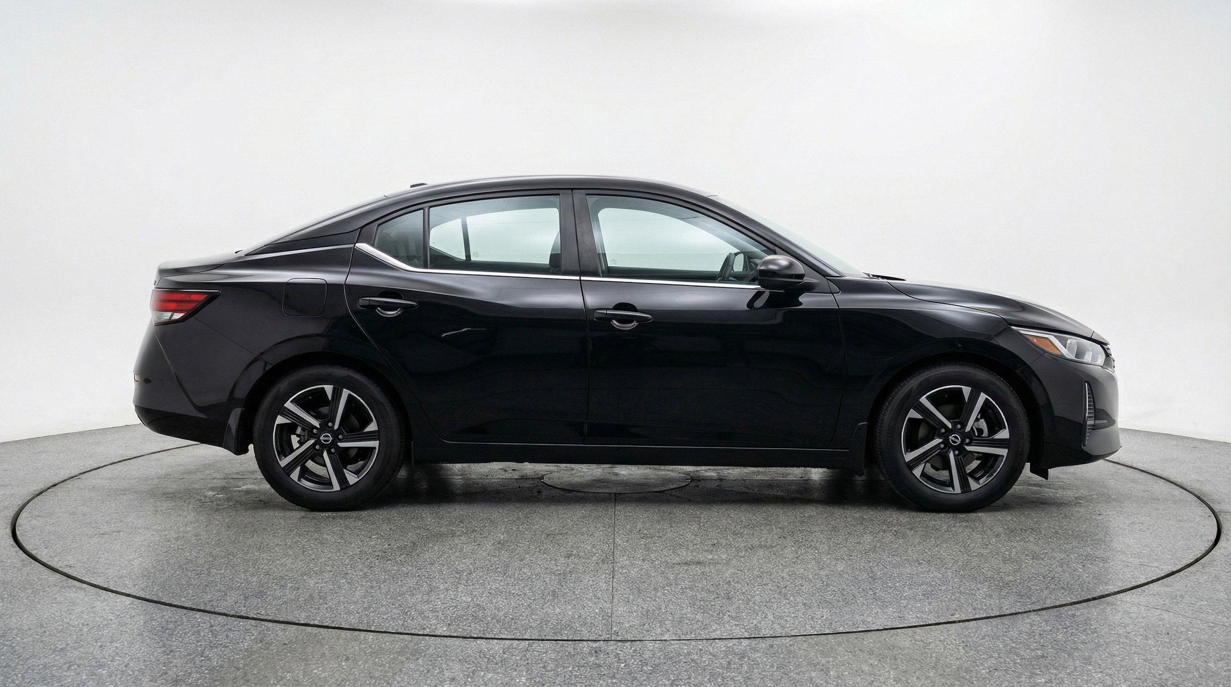 Thumbnail: 2025 Nissan Sentra - 11