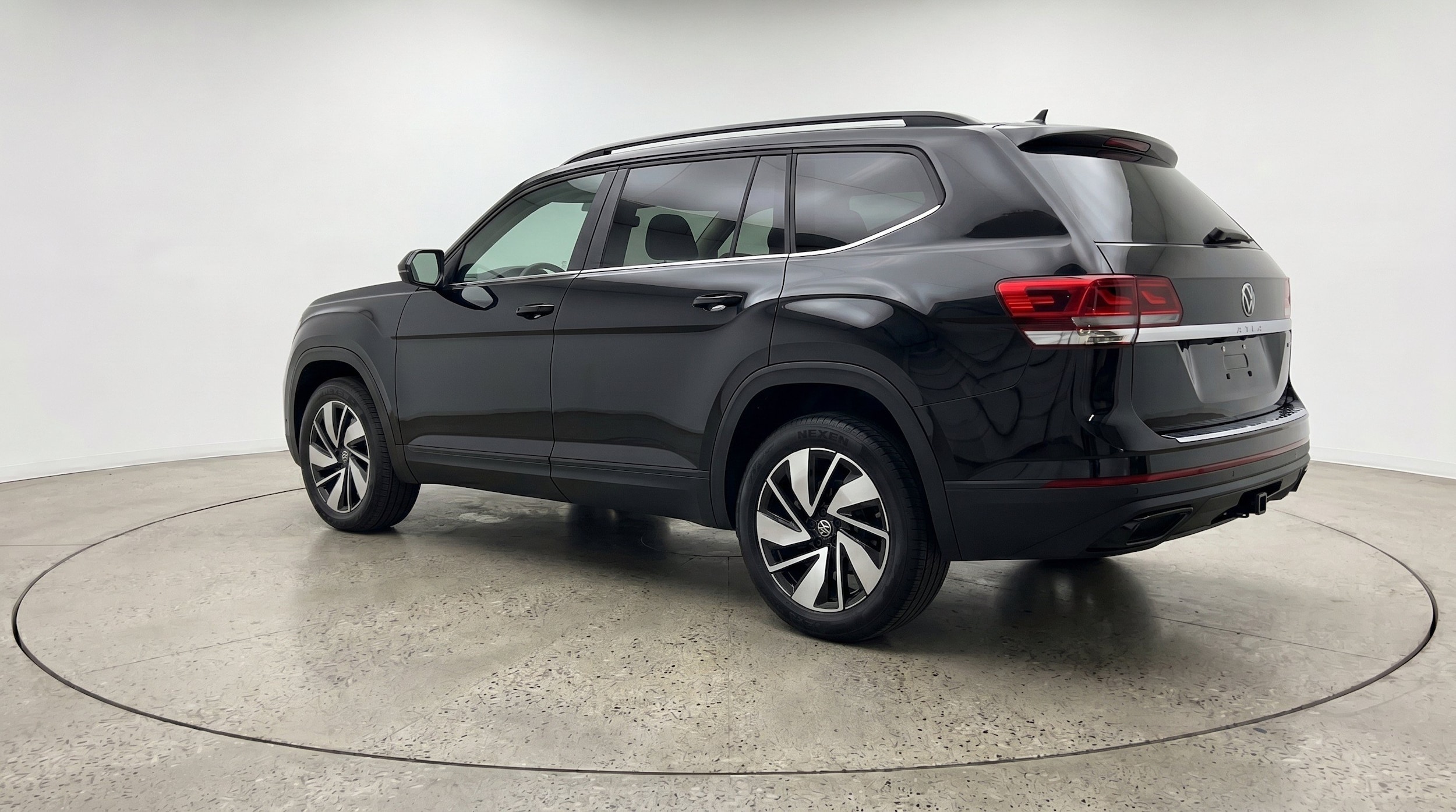 Thumbnail: 2026 Volkswagen Atlas - 6