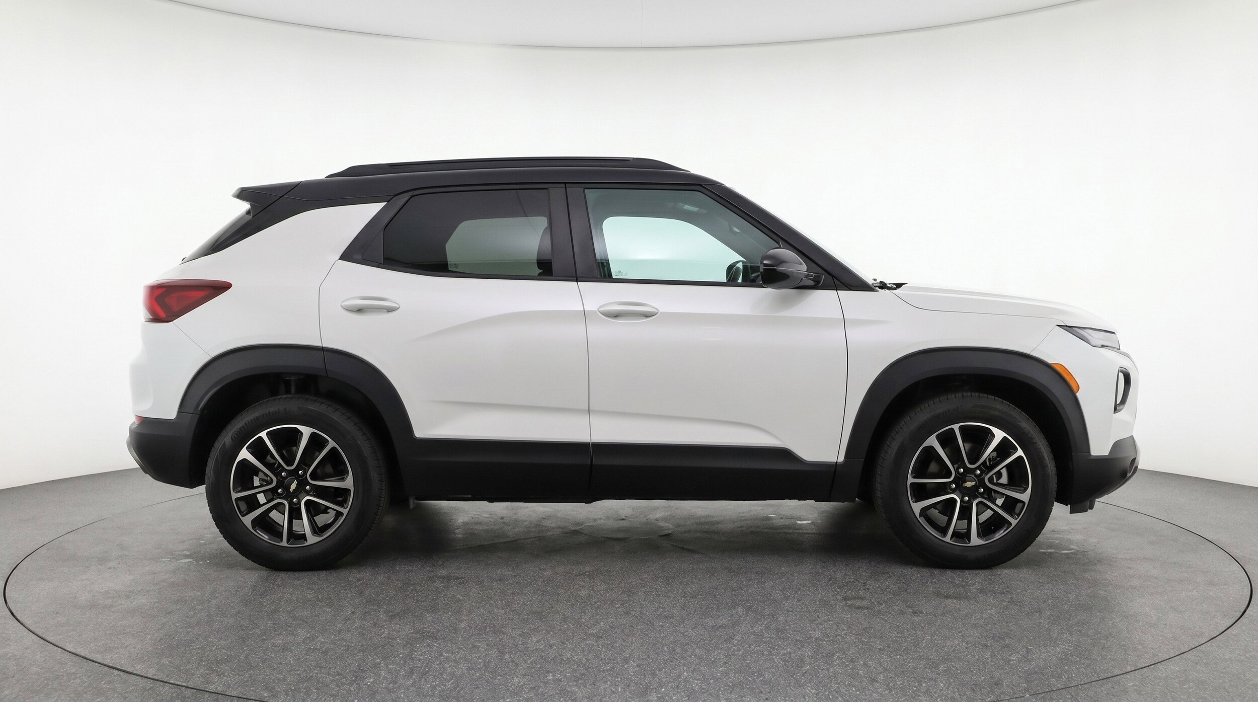 Thumbnail: 2025 Chevrolet TrailBlazer - 11