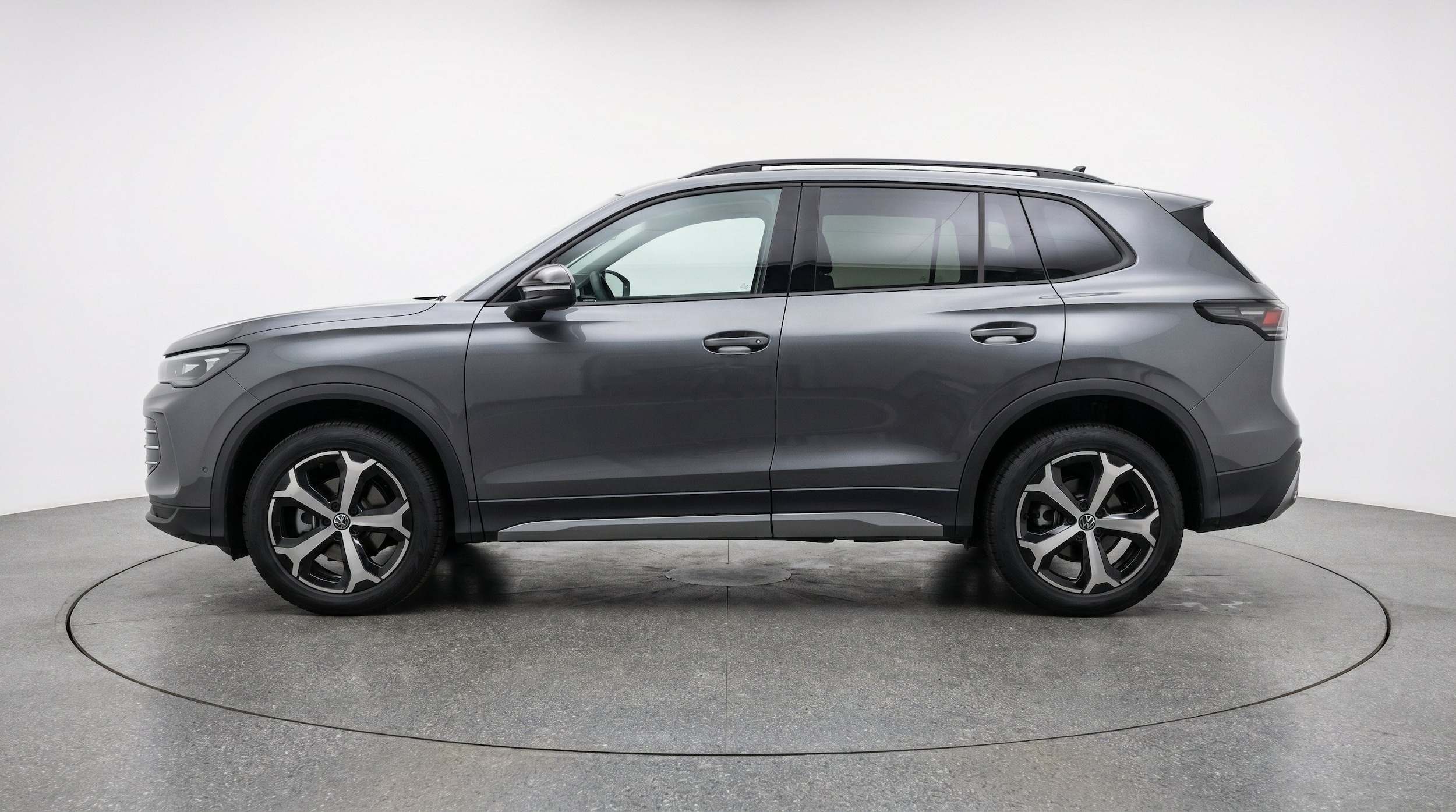 Thumbnail: 2026 Volkswagen Tiguan - 5