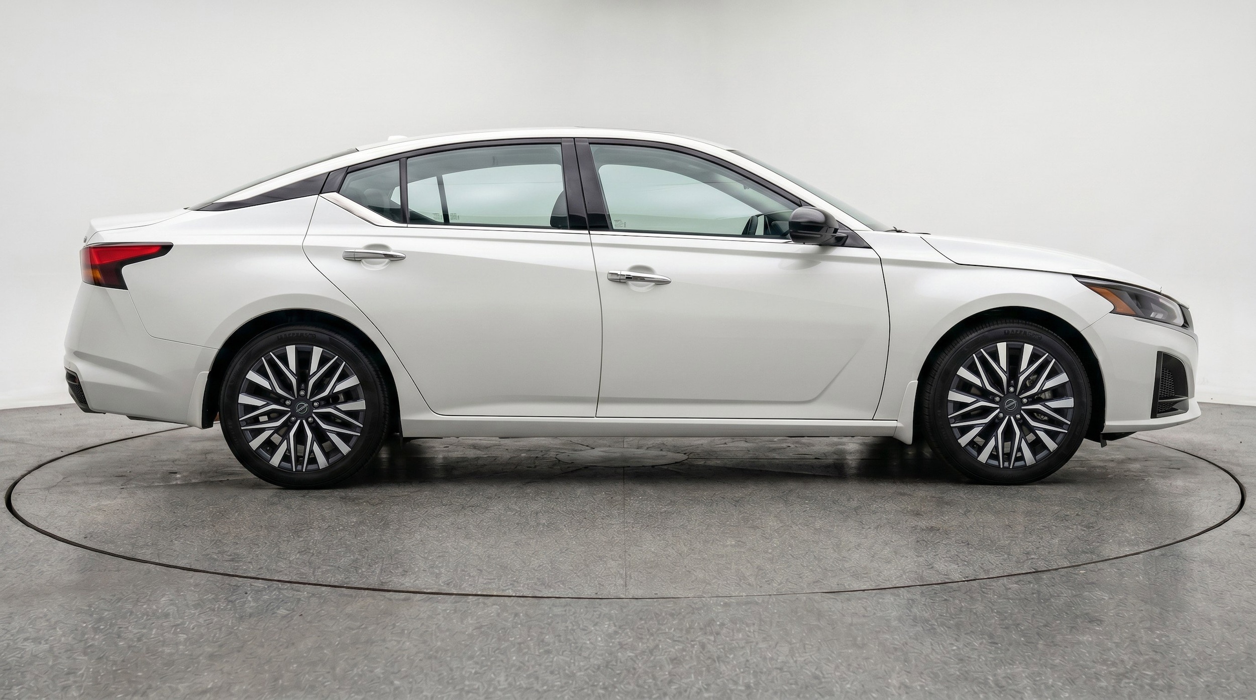Thumbnail: 2025 Nissan Altima - 11