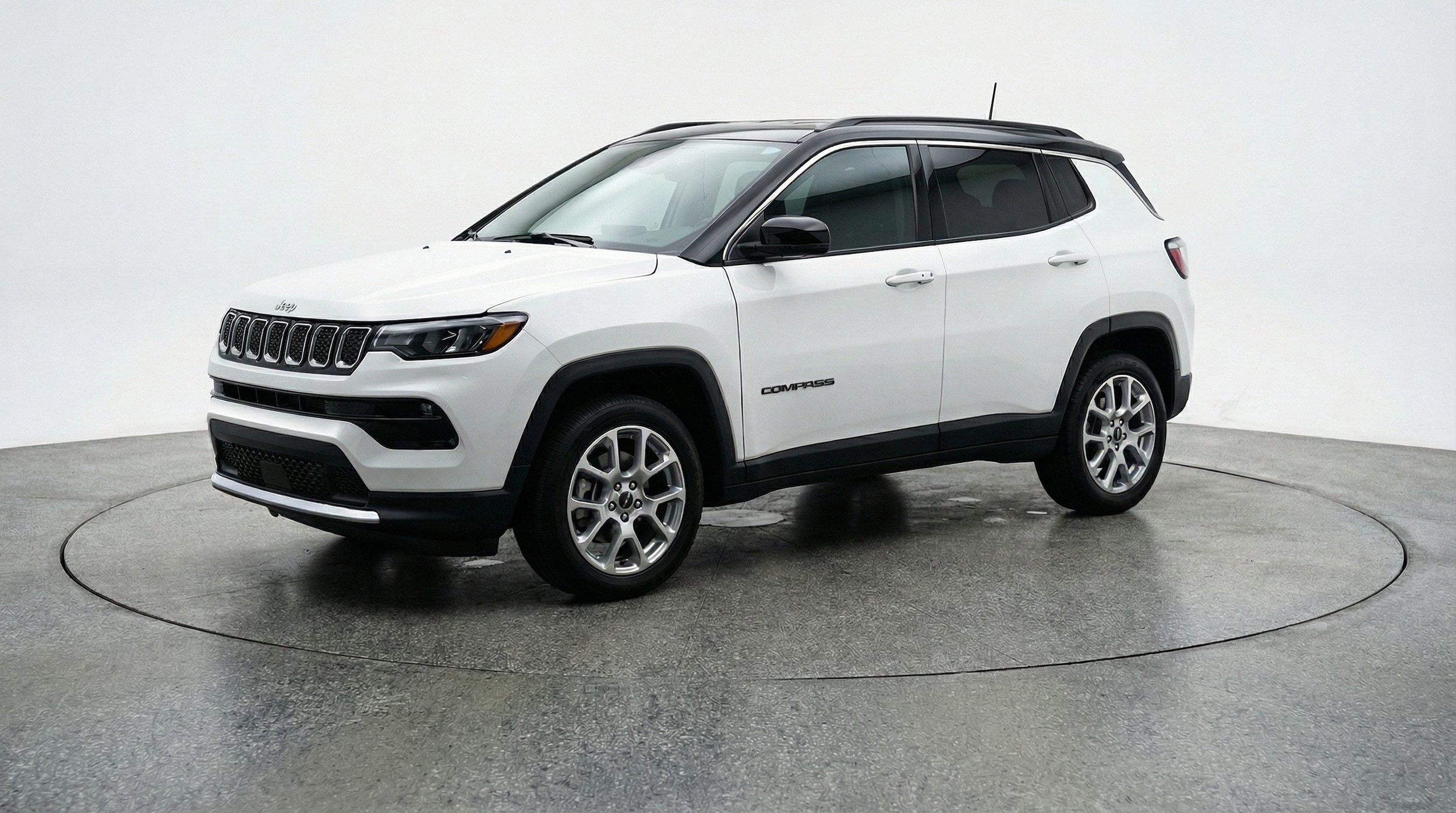Thumbnail: 2025 Jeep Compass - 3