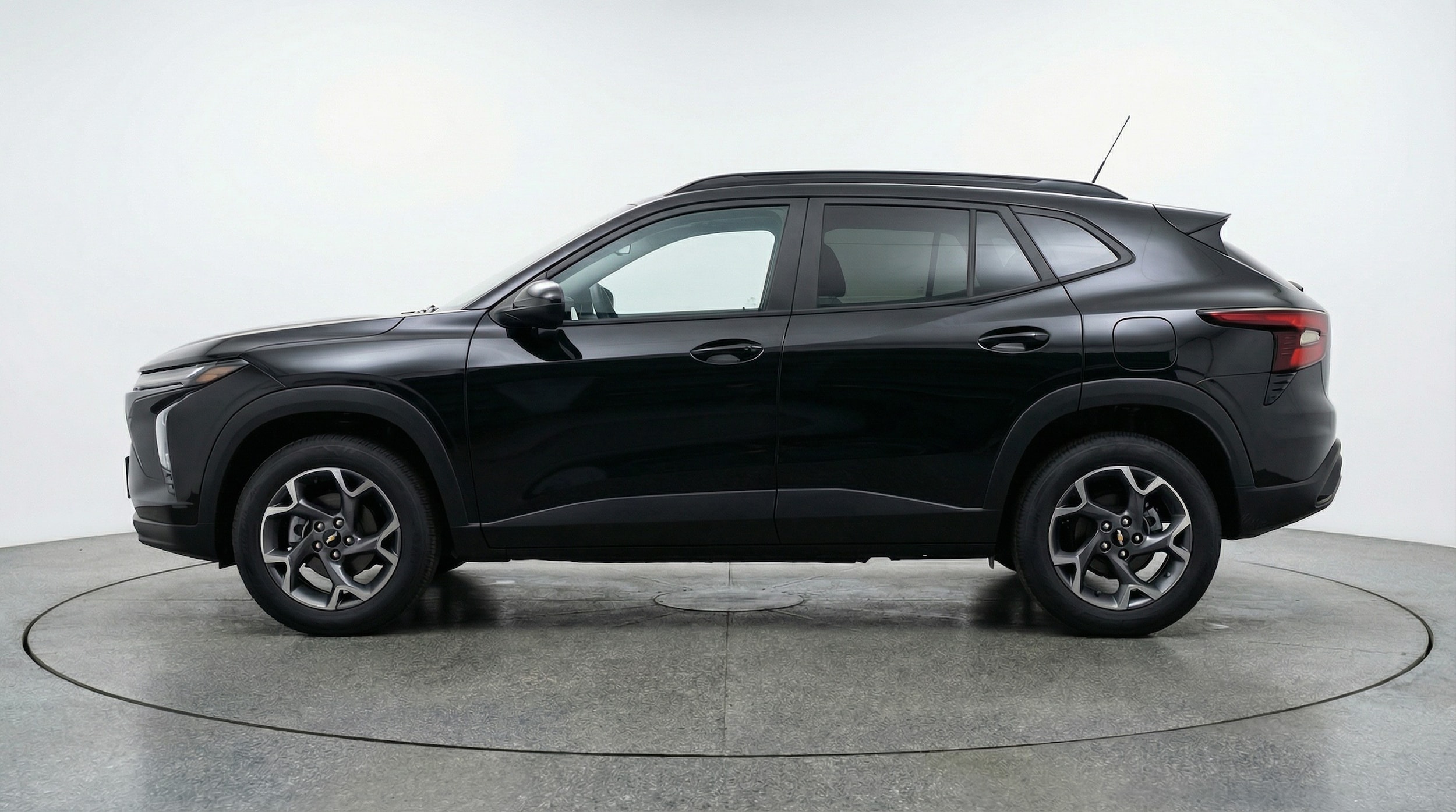 Thumbnail: 2025 Chevrolet Trax - 4