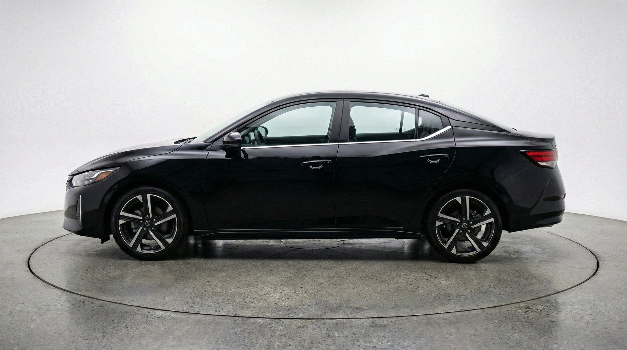 Thumbnail: 2025 Nissan Sentra - 5