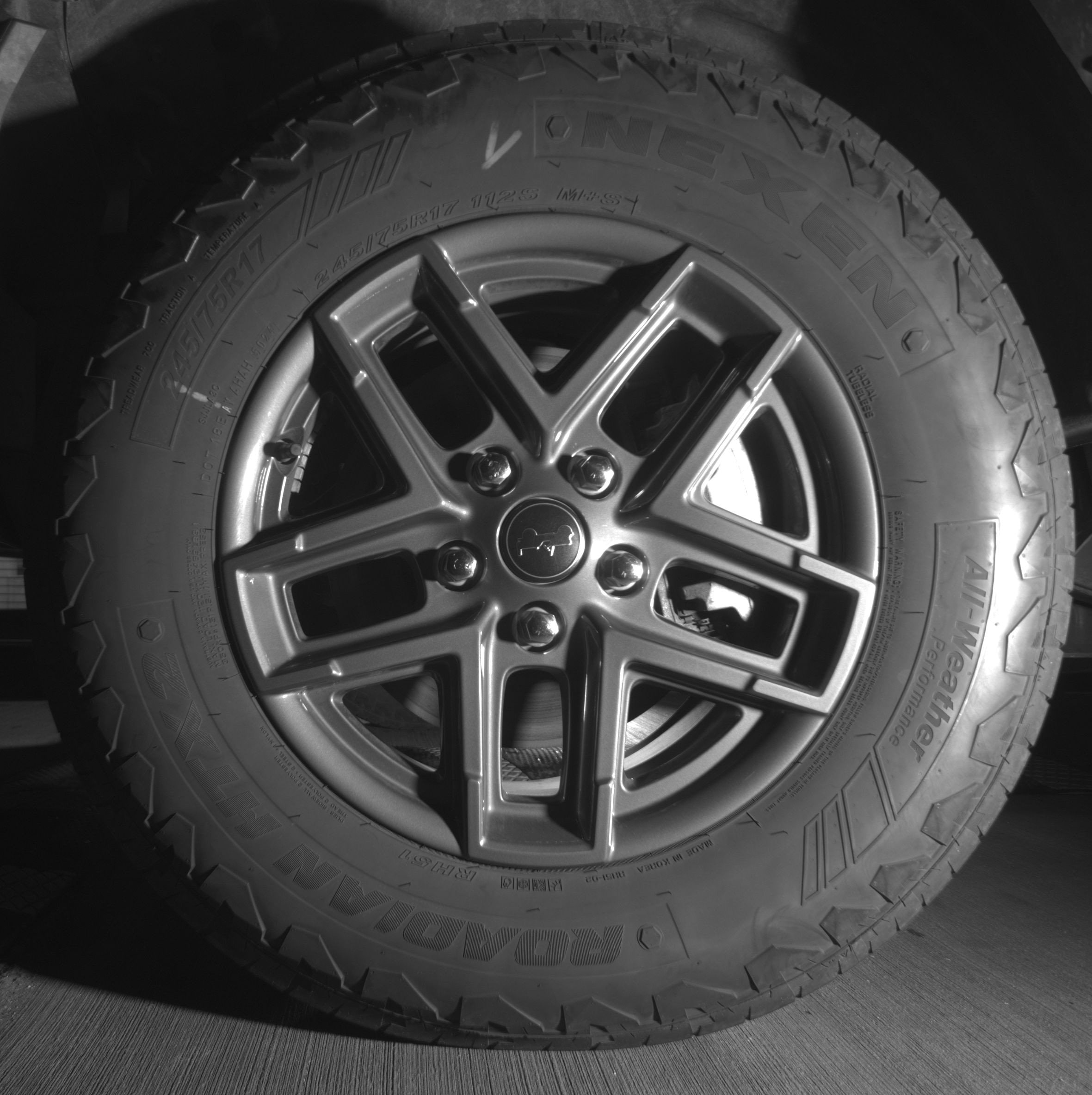 Thumbnail: 2025 Jeep Wrangler - 12