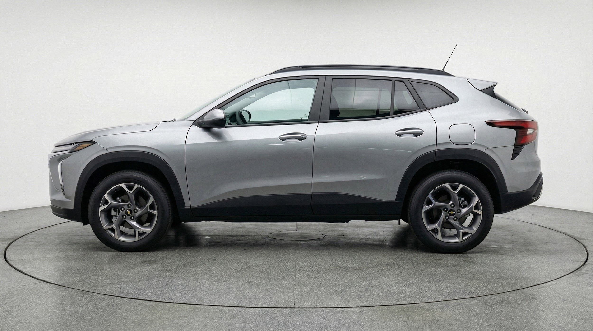Thumbnail: 2025 Chevrolet Trax - 5