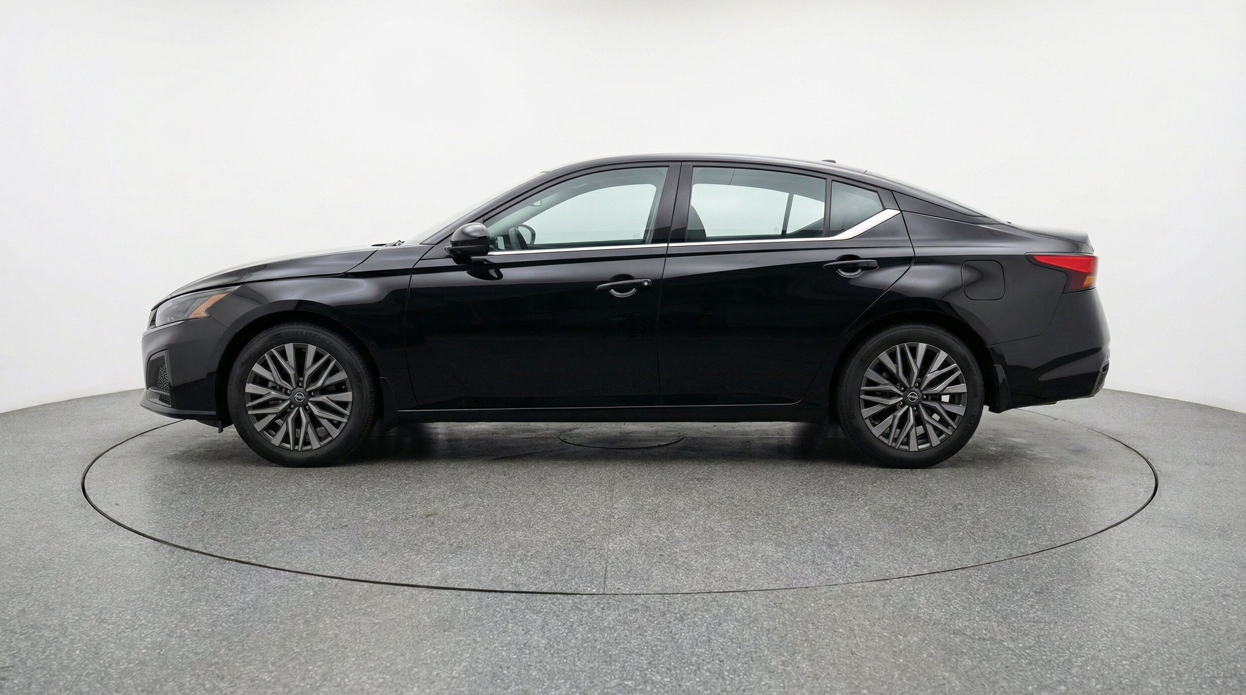 Thumbnail: 2026 Nissan Altima - 5