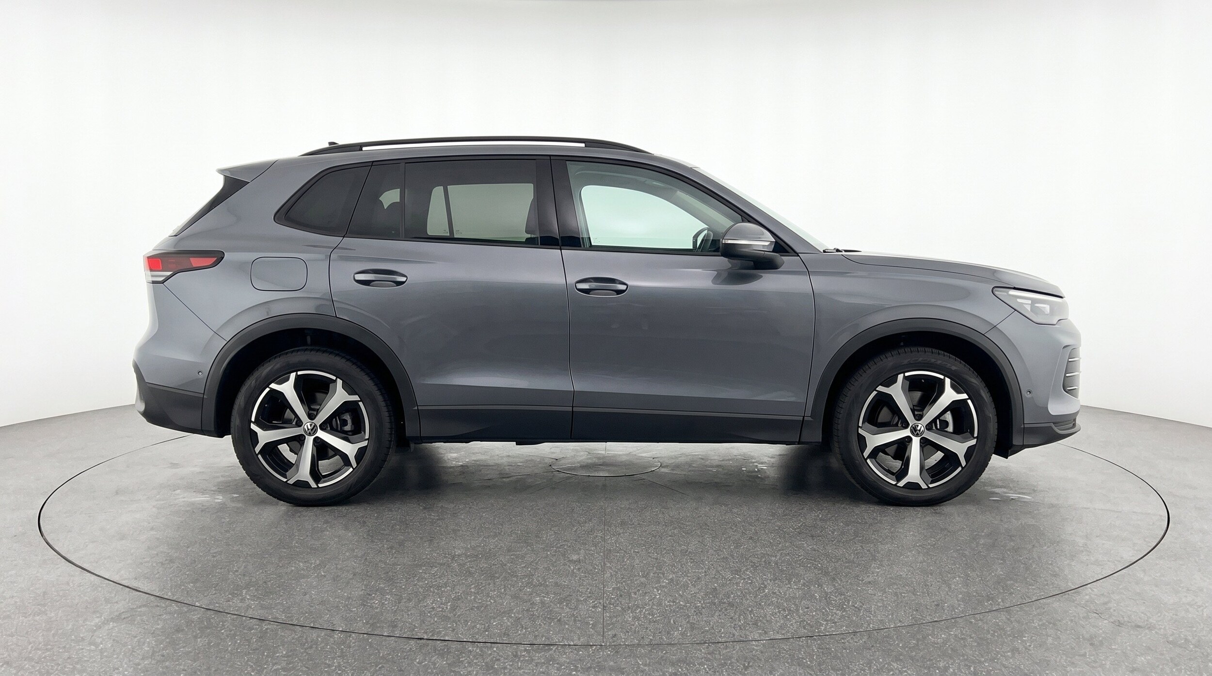 Thumbnail: 2026 Volkswagen Tiguan - 11
