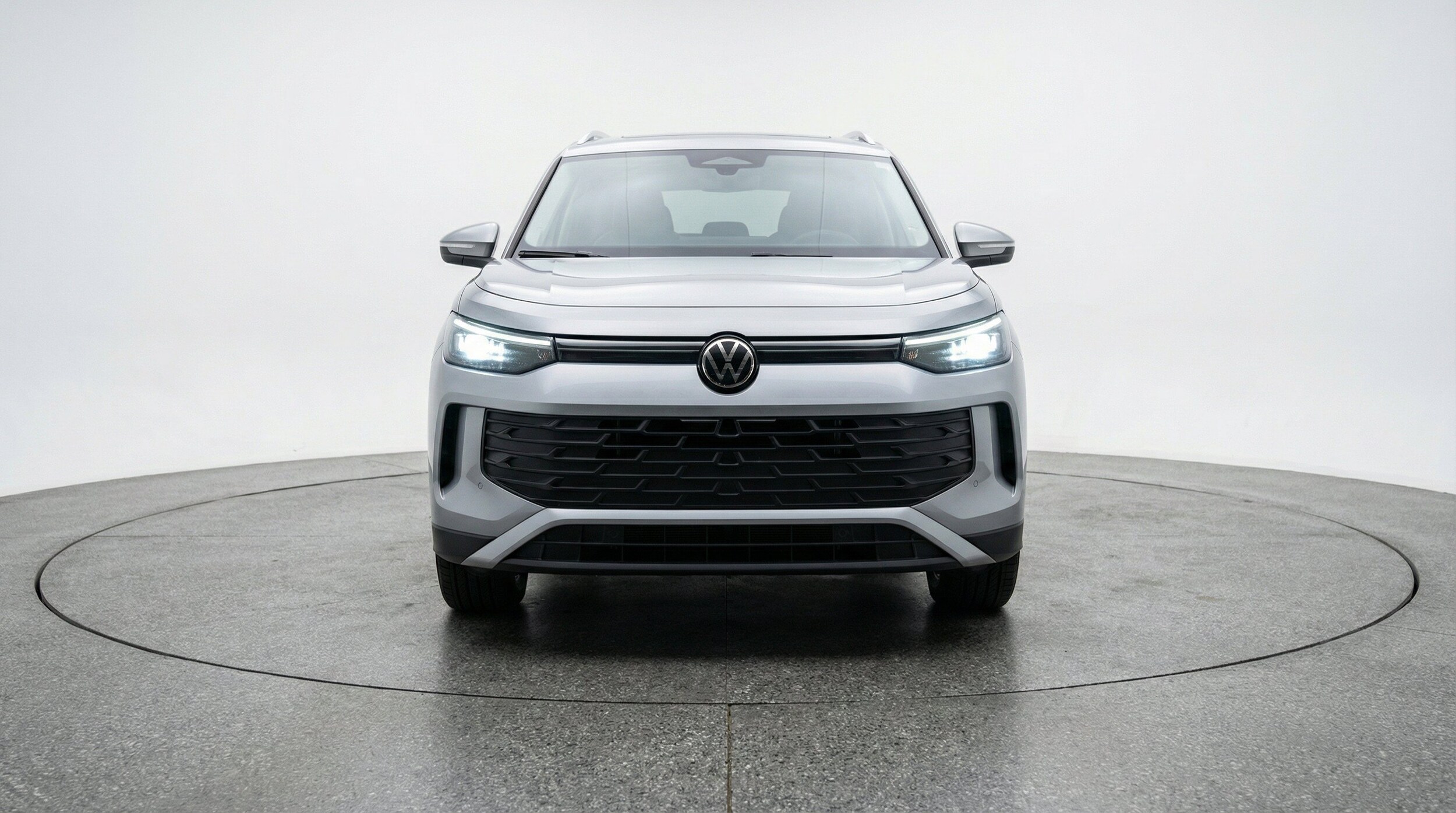 Thumbnail: 2026 Volkswagen Tiguan - 2