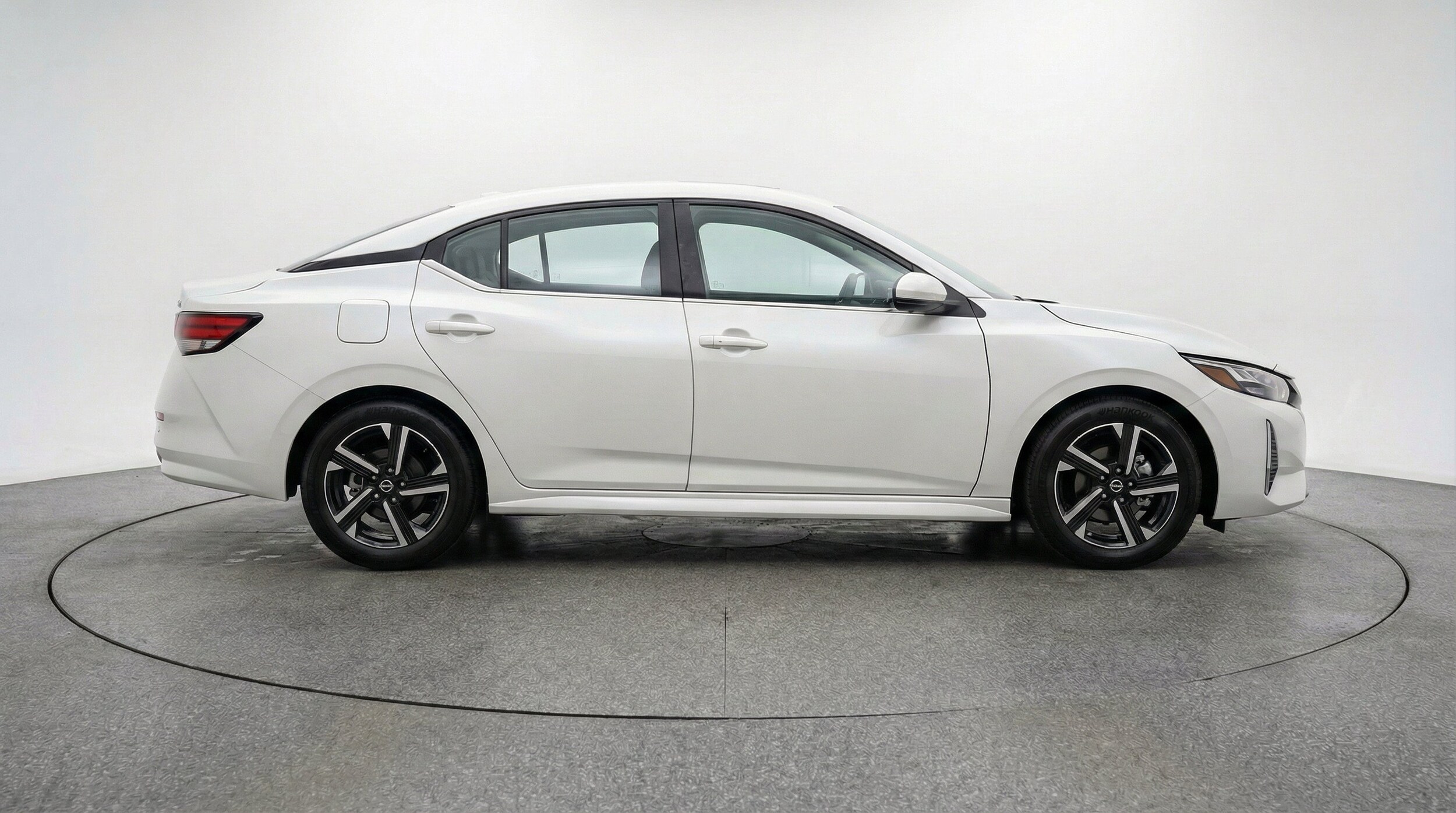 Thumbnail: 2025 Nissan Sentra - 11