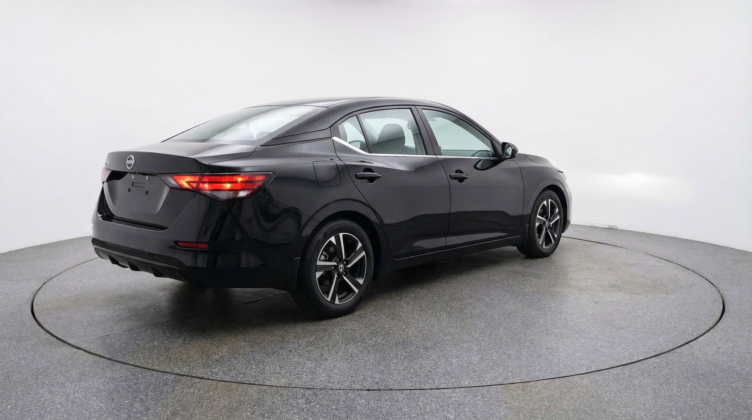 Thumbnail: 2025 Nissan Sentra - 9