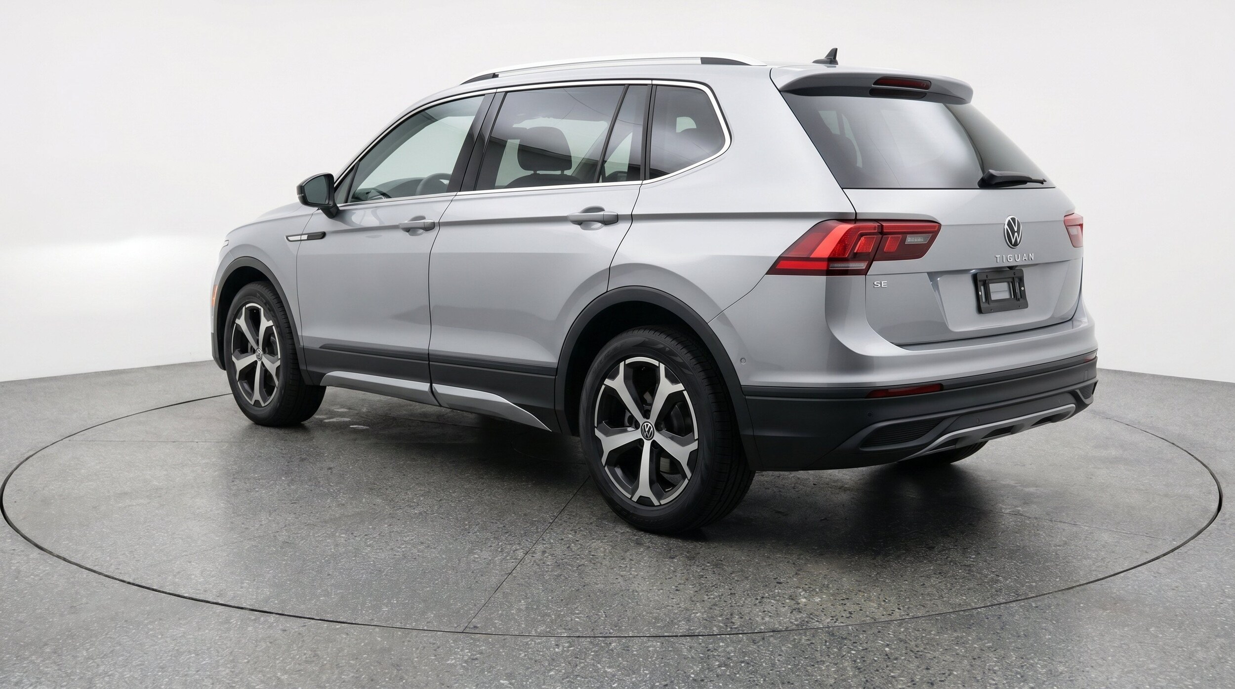 Thumbnail: 2026 Volkswagen Tiguan - 6