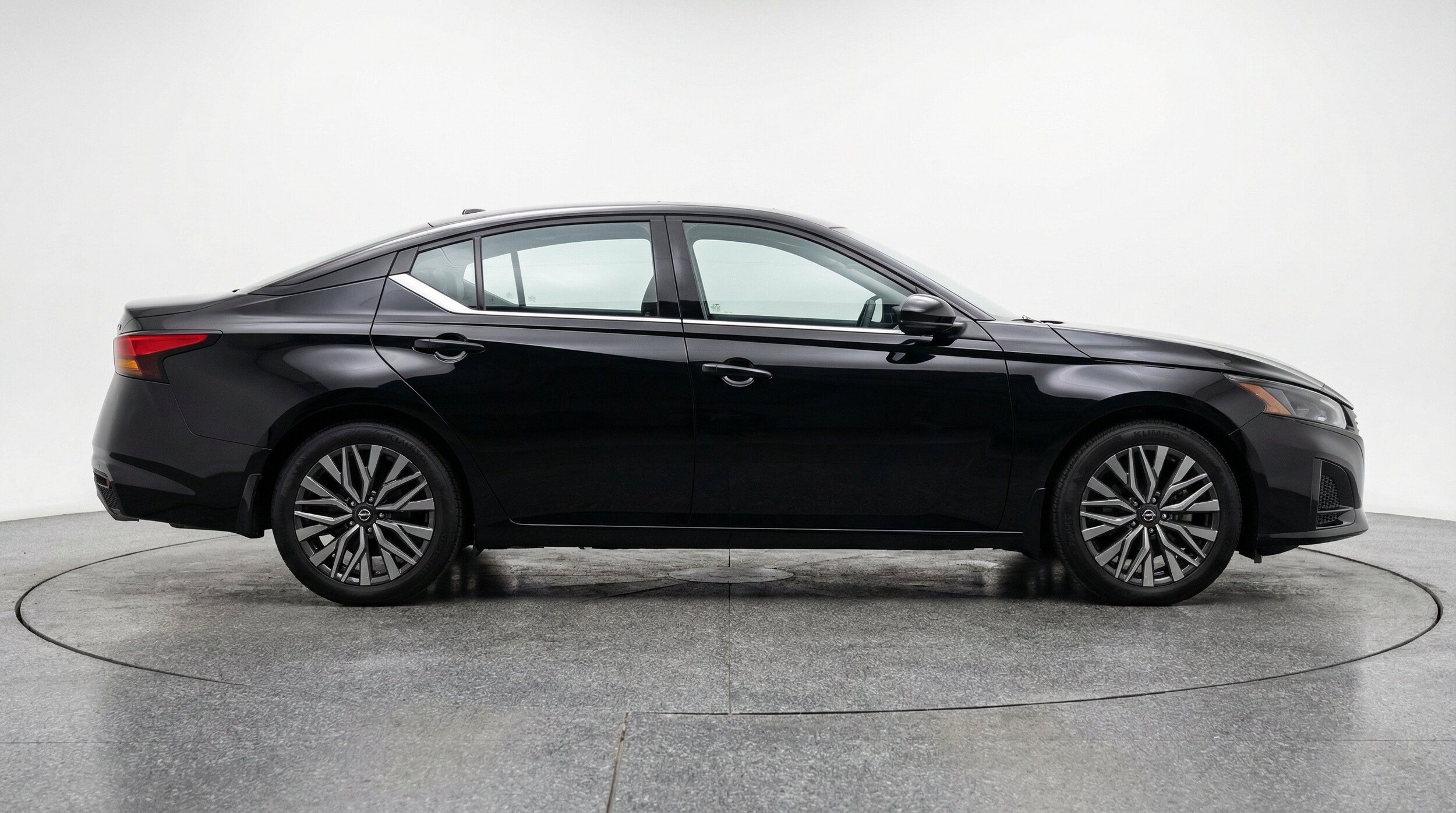 Thumbnail: 2025 Nissan Altima - 11