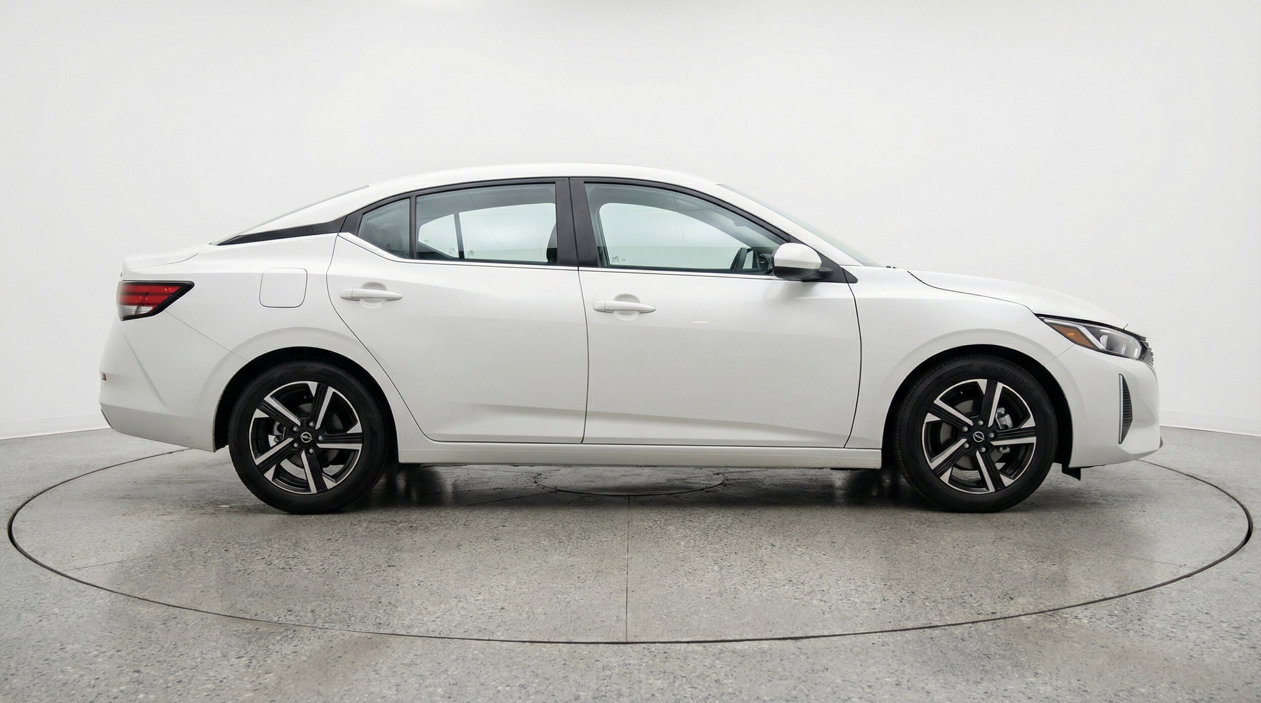 Thumbnail: 2025 Nissan Sentra - 11
