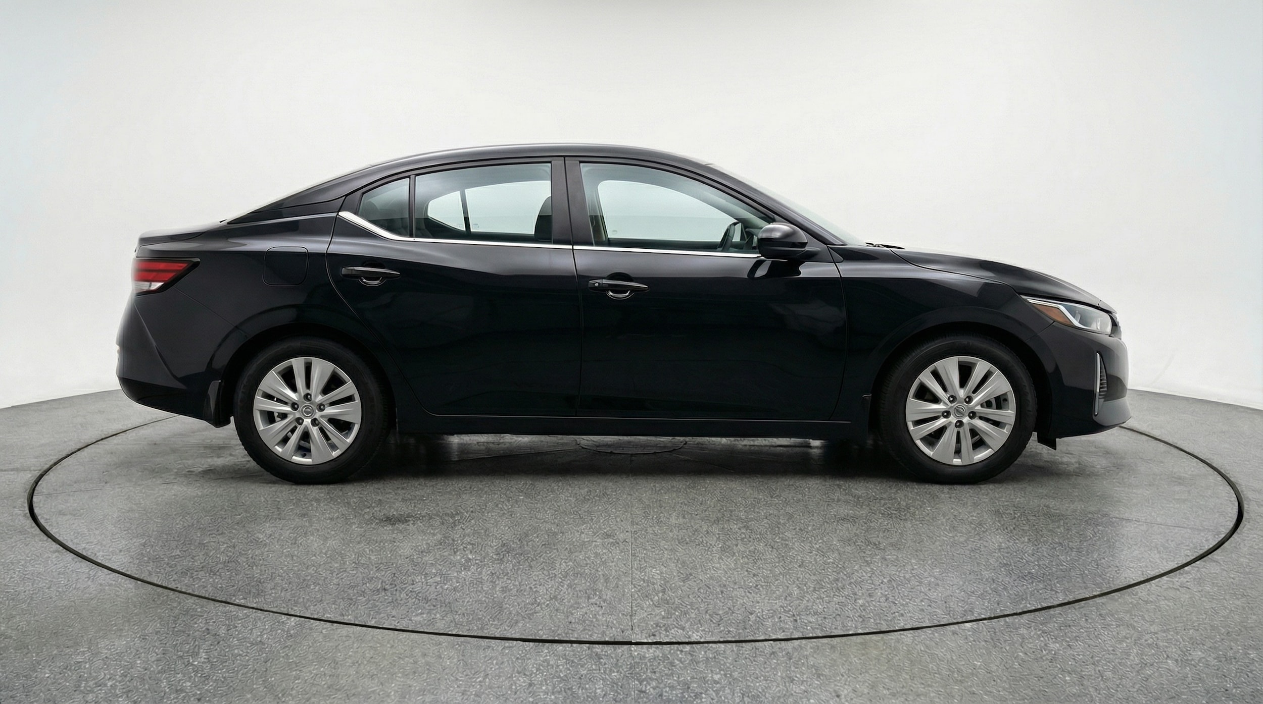 Thumbnail: 2025 Nissan Sentra - 8