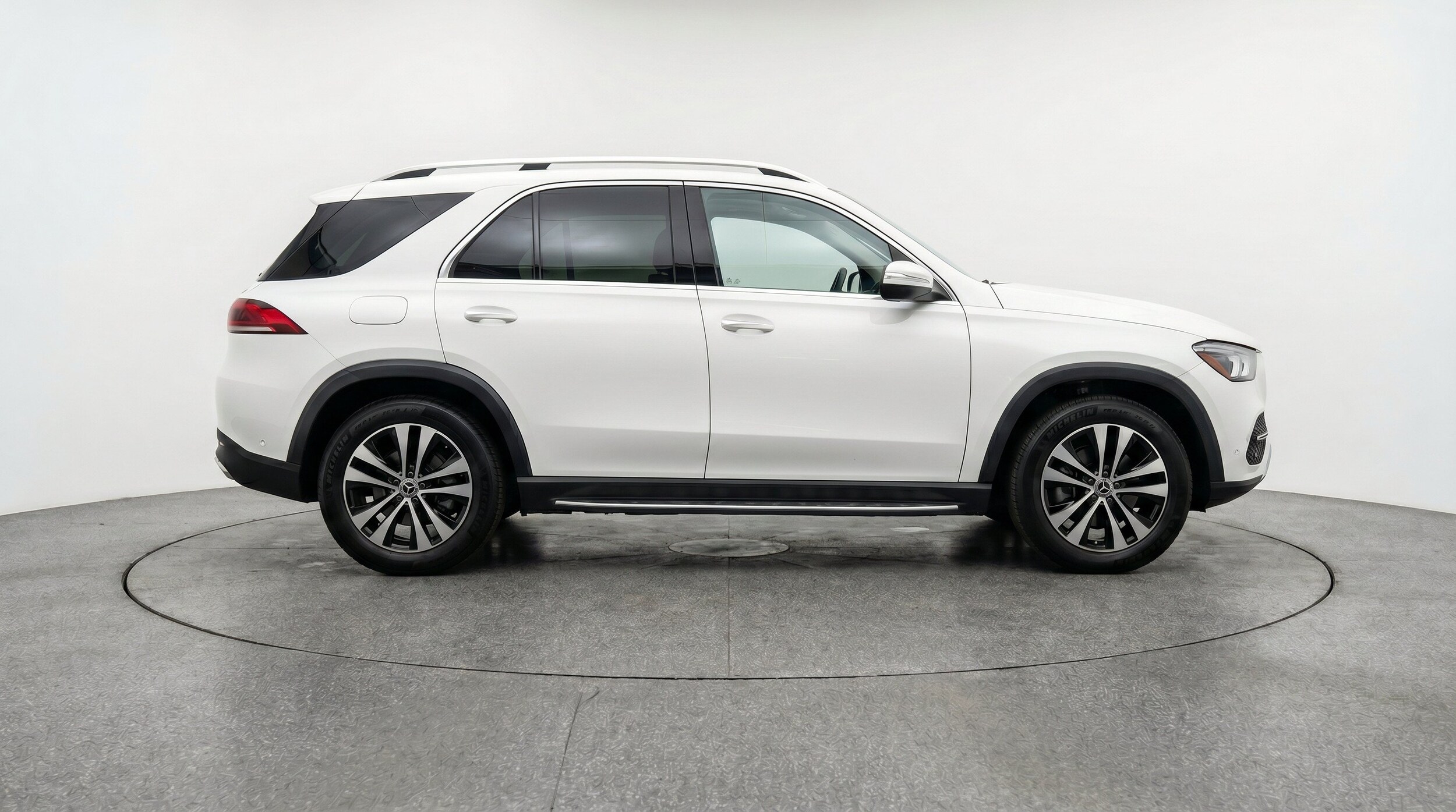 Thumbnail: 2026 Mercedes-Benz GLE - 11