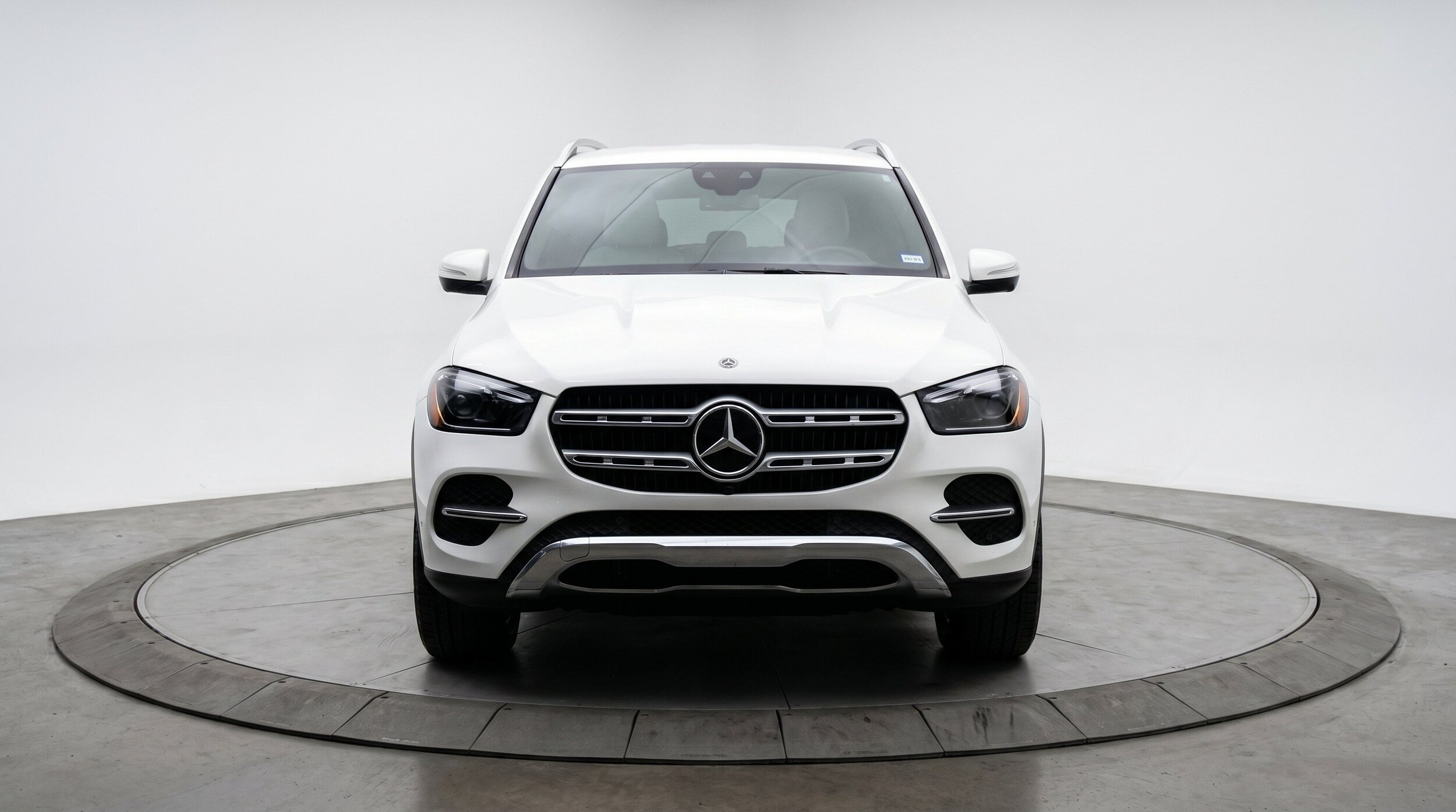 Thumbnail: 2026 Mercedes-Benz GLE - 2