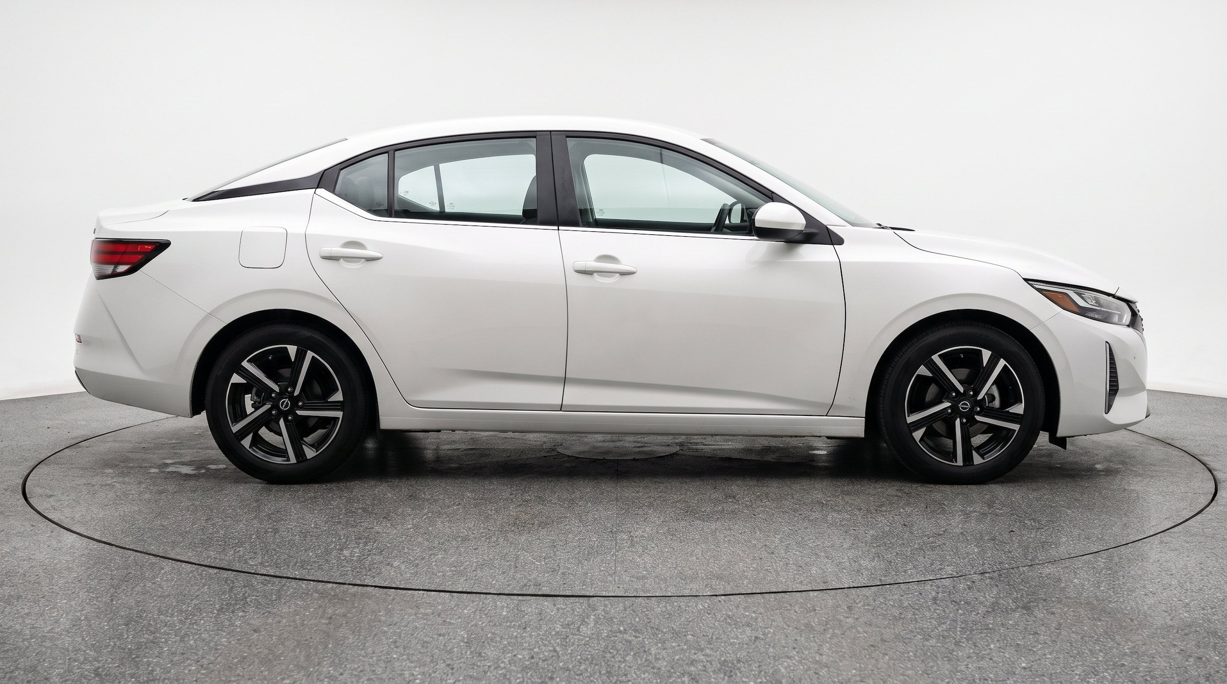 Thumbnail: 2025 Nissan Sentra - 11