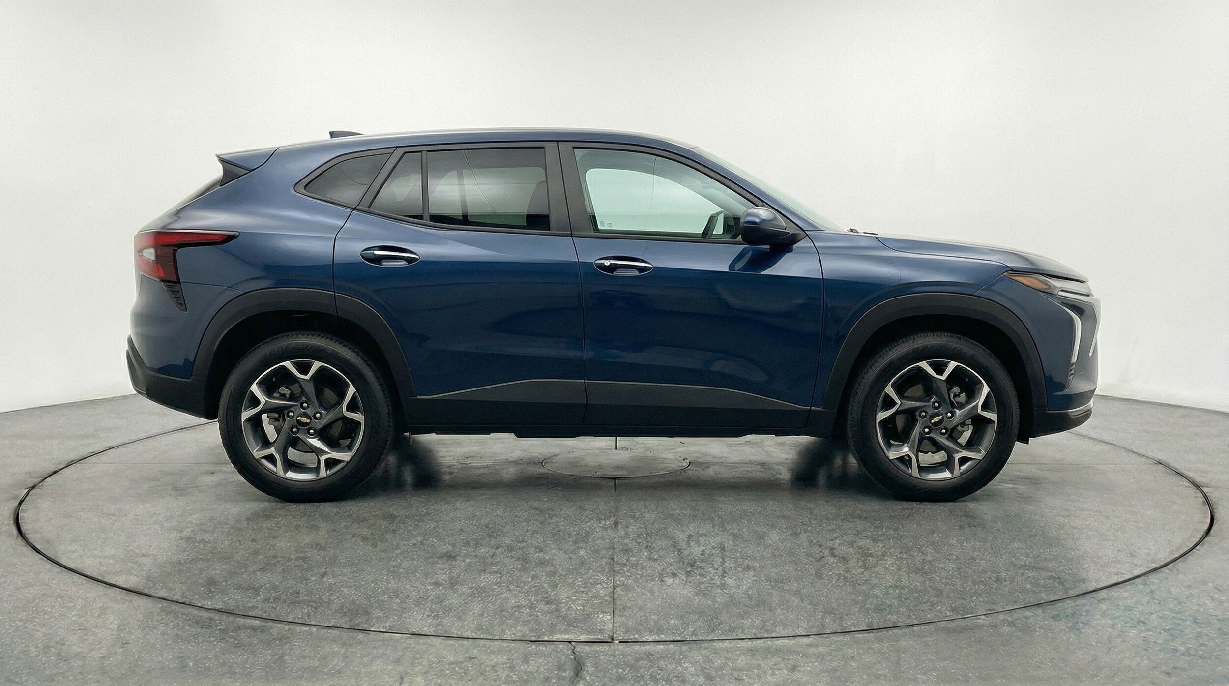 Thumbnail: 2025 Chevrolet Trax - 11
