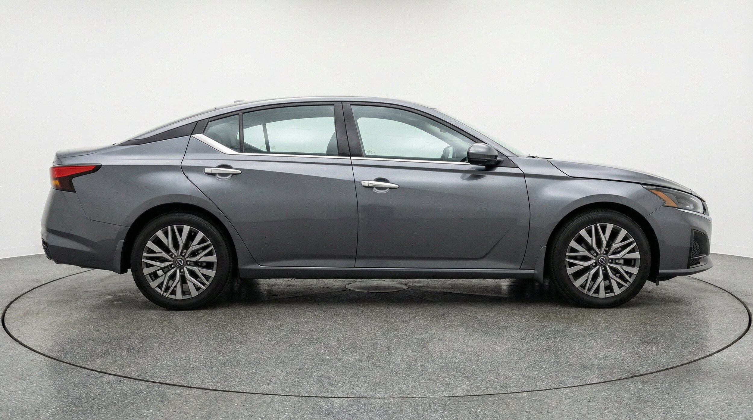 Thumbnail: 2025 Nissan Altima - 10