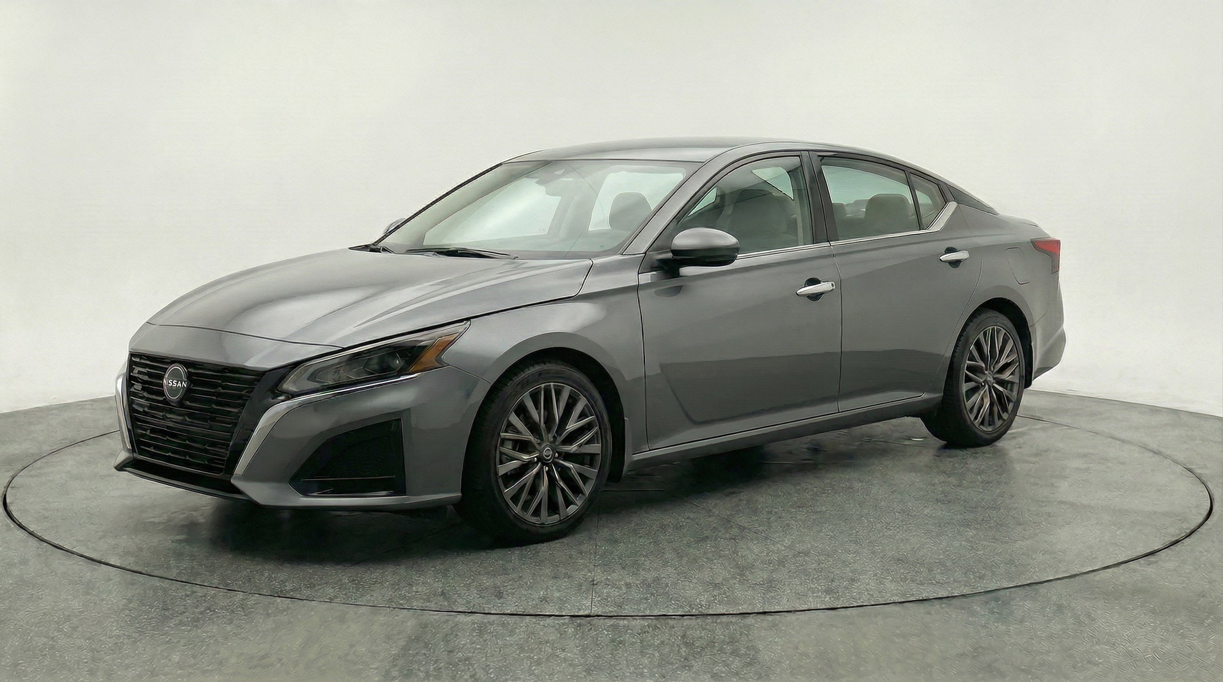 Thumbnail: 2025 Nissan Altima - 3