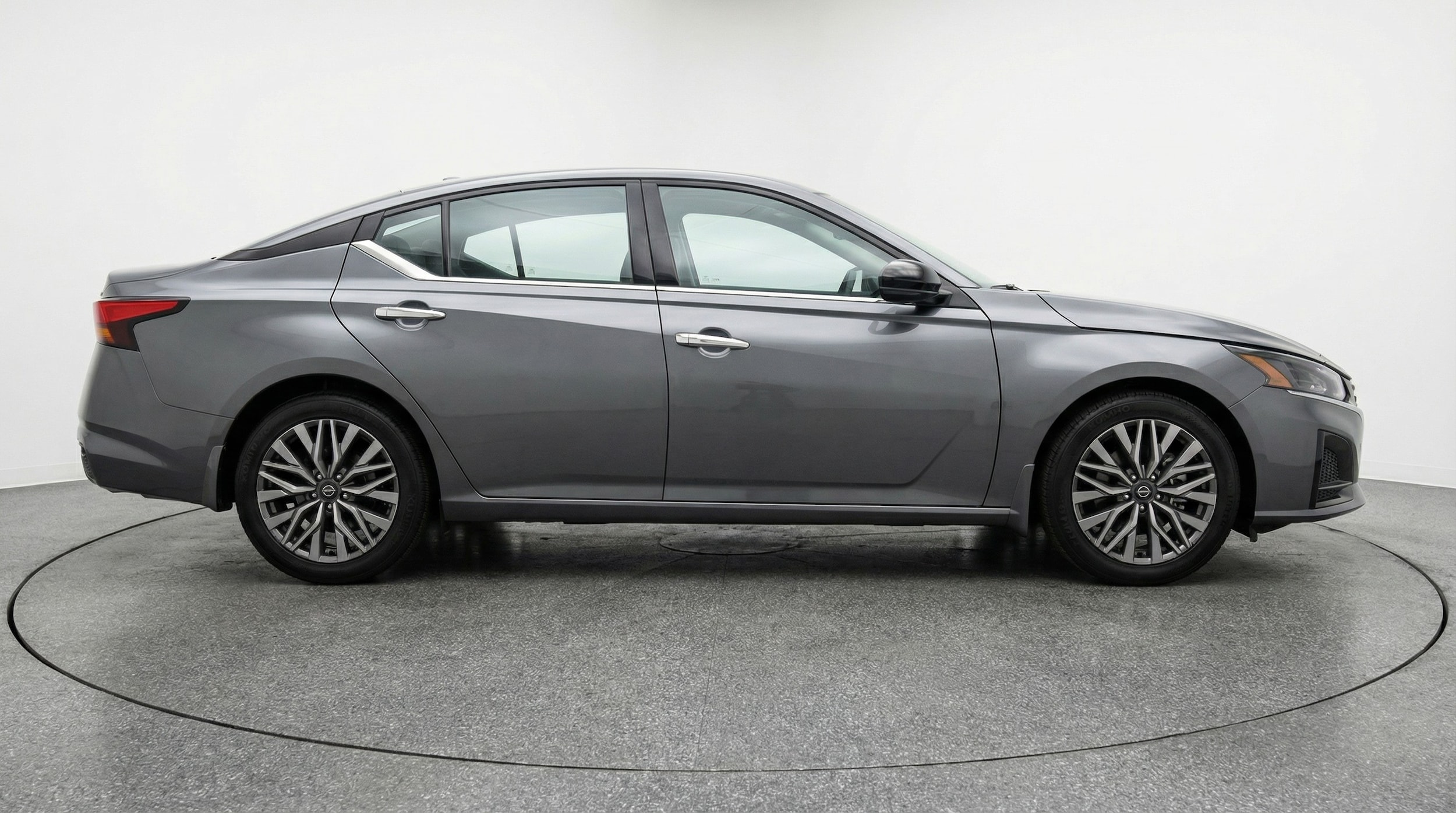 Thumbnail: 2025 Nissan Altima - 8