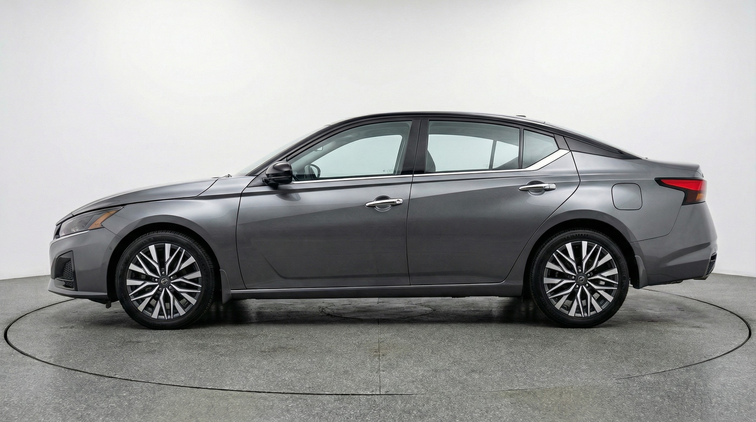 Thumbnail: 2025 Nissan Altima - 4