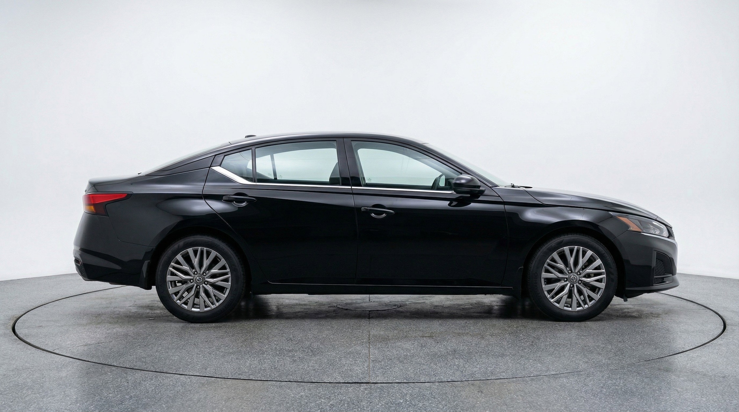 Thumbnail: 2025 Nissan Altima - 11