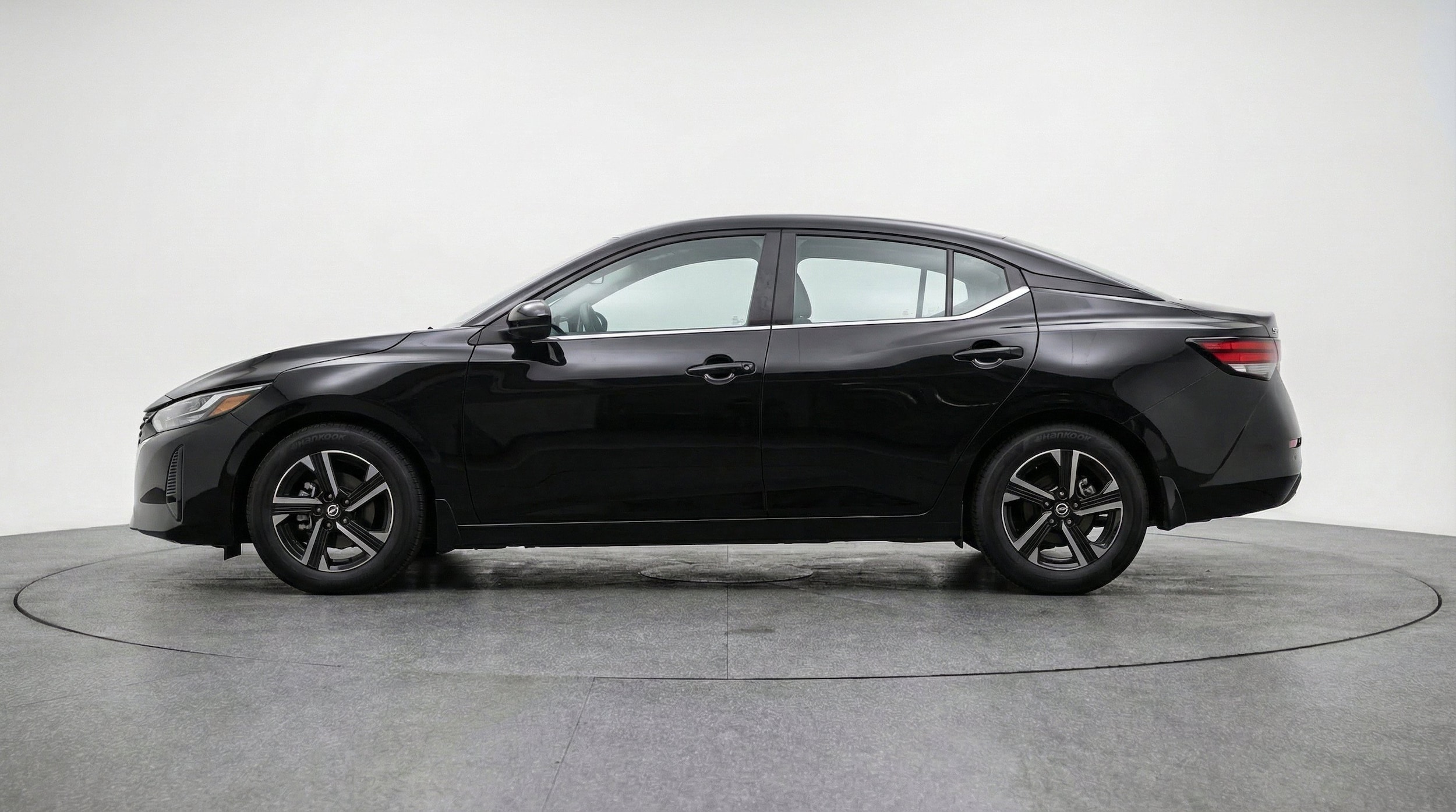 Thumbnail: 2025 Nissan Sentra - 5
